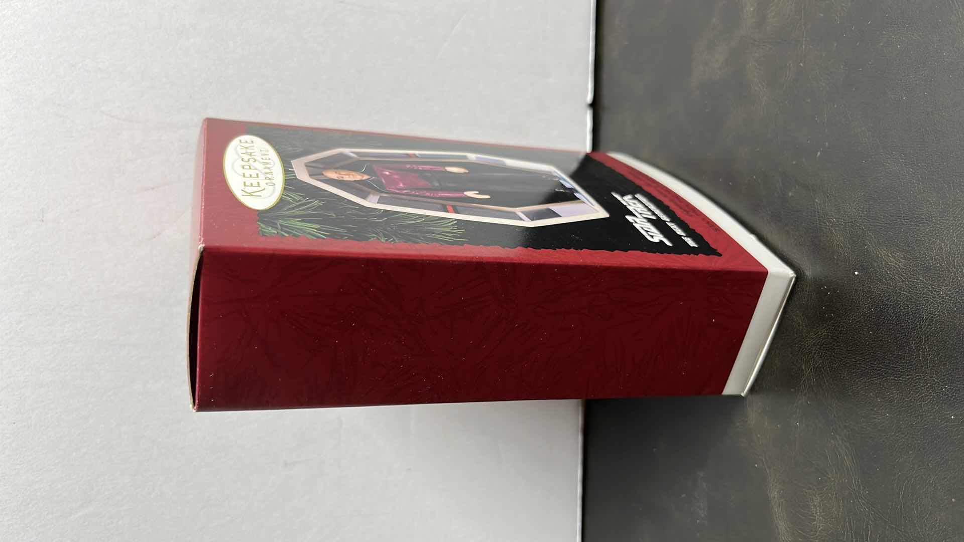 Photo 1 of NEW HALLMARK KEEPSAKE ORNAMENT 1995 STAR TREK THE NEXT GENERATION CAPTAIN JEAN-LUC PICARD, QXI5737