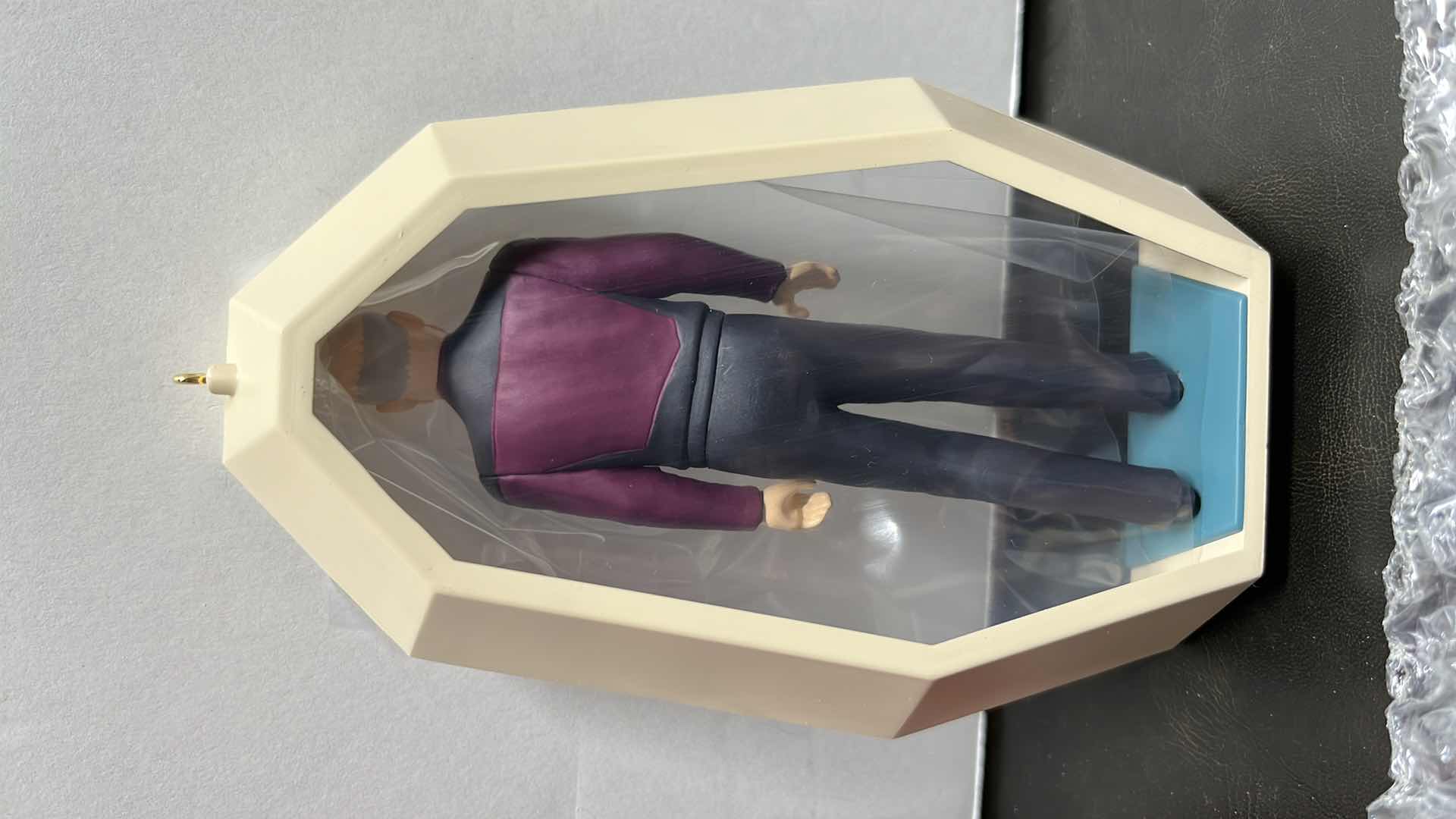 Photo 1 of NEW HALLMARK KEEPSAKE ORNAMENT 1995 STAR TREK THE NEXT GENERATION CAPTAIN JEAN-LUC PICARD, QXI5737