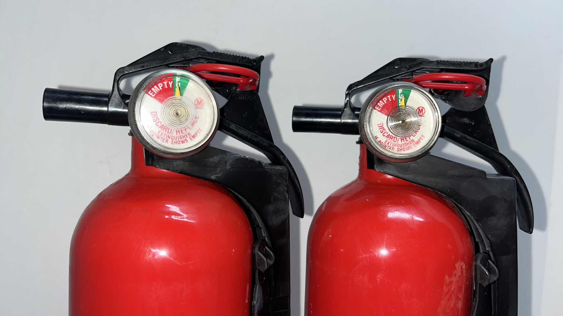 Photo 7 of NEW KIDDE HOME PROTECTION TWIN FIRE EXTINGUISHERS #234211