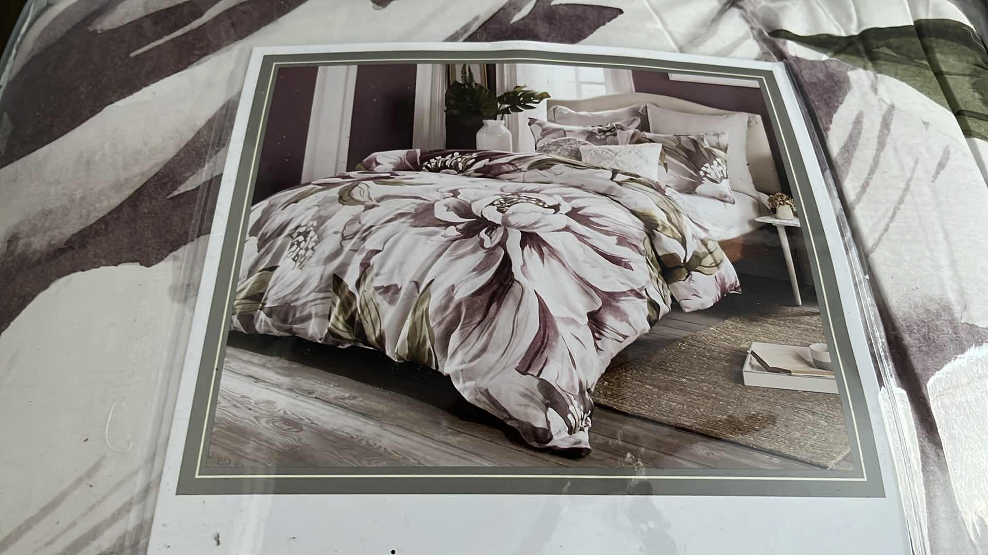 Photo 1 of NEW PERI HOME FULL/QUEEN COMFORTER SET, PEONY BLOOMS #2D2196C3