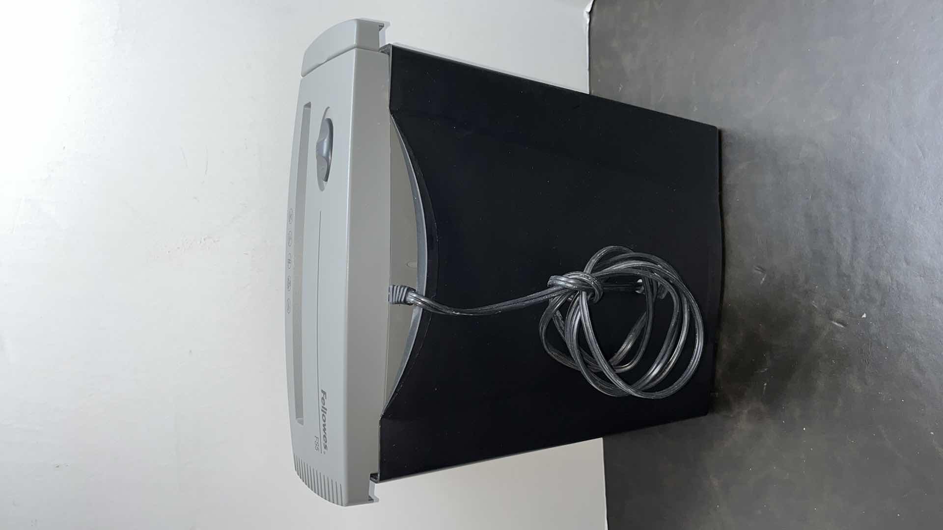 Photo 1 of FELLOWES FS5 PAPER SHREDDER 5.5” X 11” H14.5”