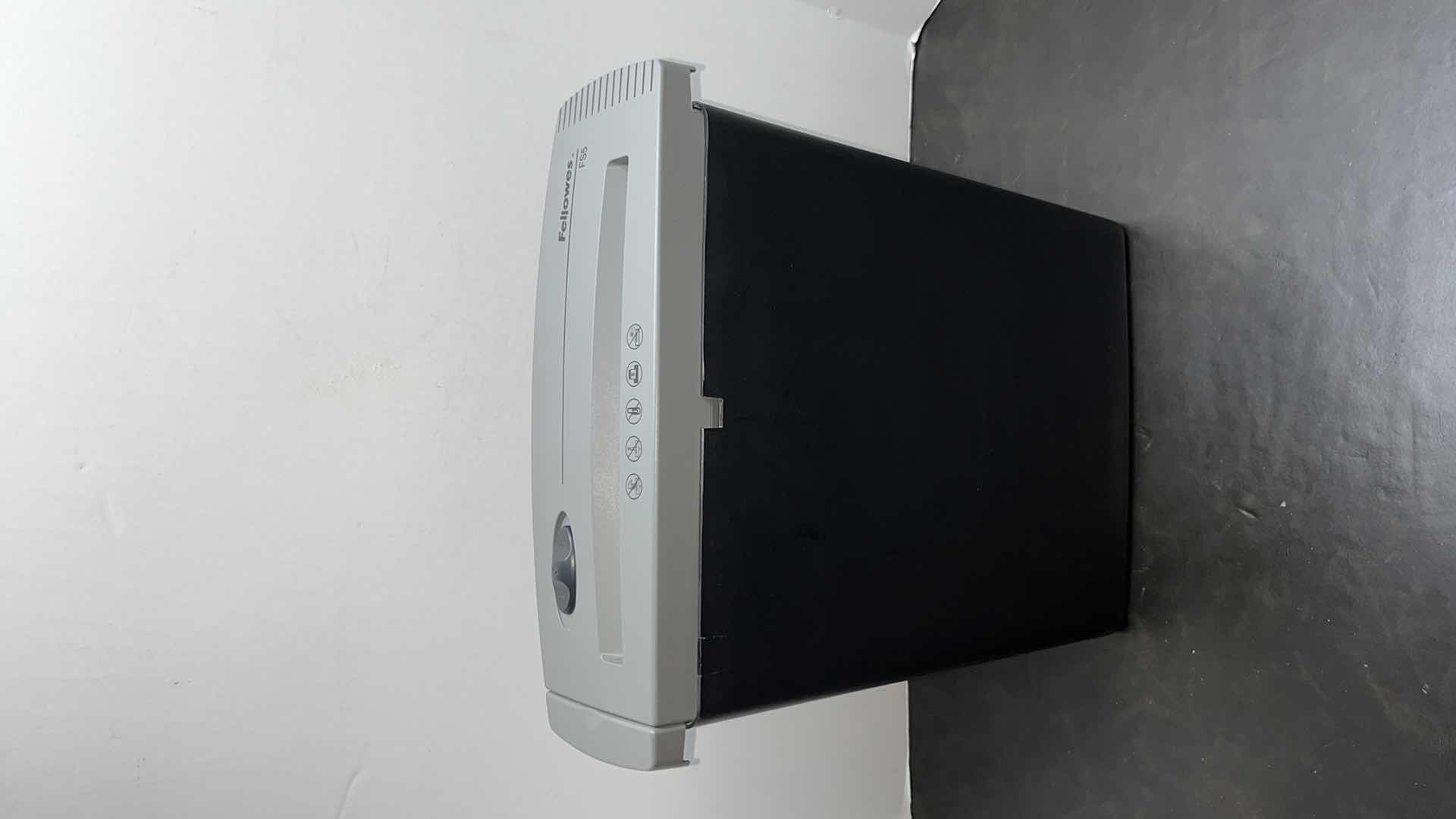 Photo 1 of FELLOWES FS5 PAPER SHREDDER 5.5” X 11” H14.5”