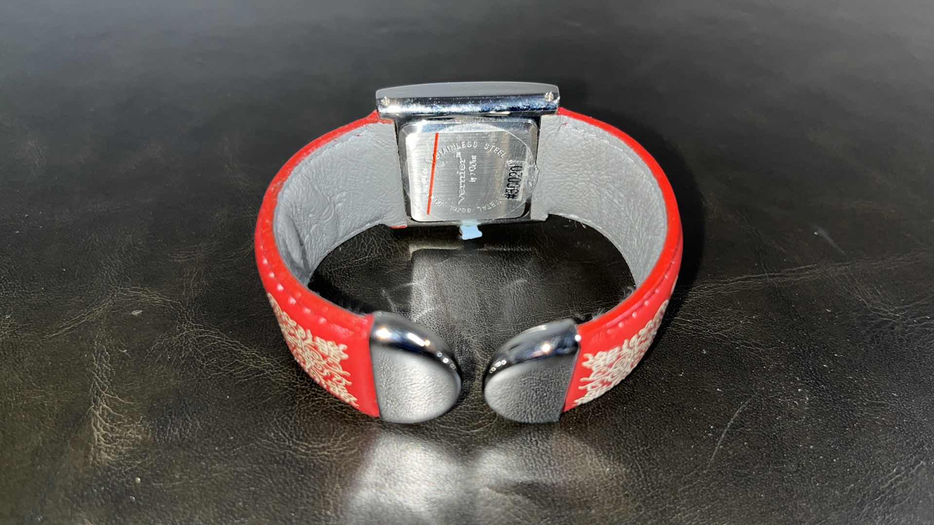 Photo 5 of WOMENS VERNIER BY 7 WEST BANGLE STYLE WATCH W BEVELED CRYSTAL & GENUINE LEATHER BANGLE STRAP, STYLE #50020