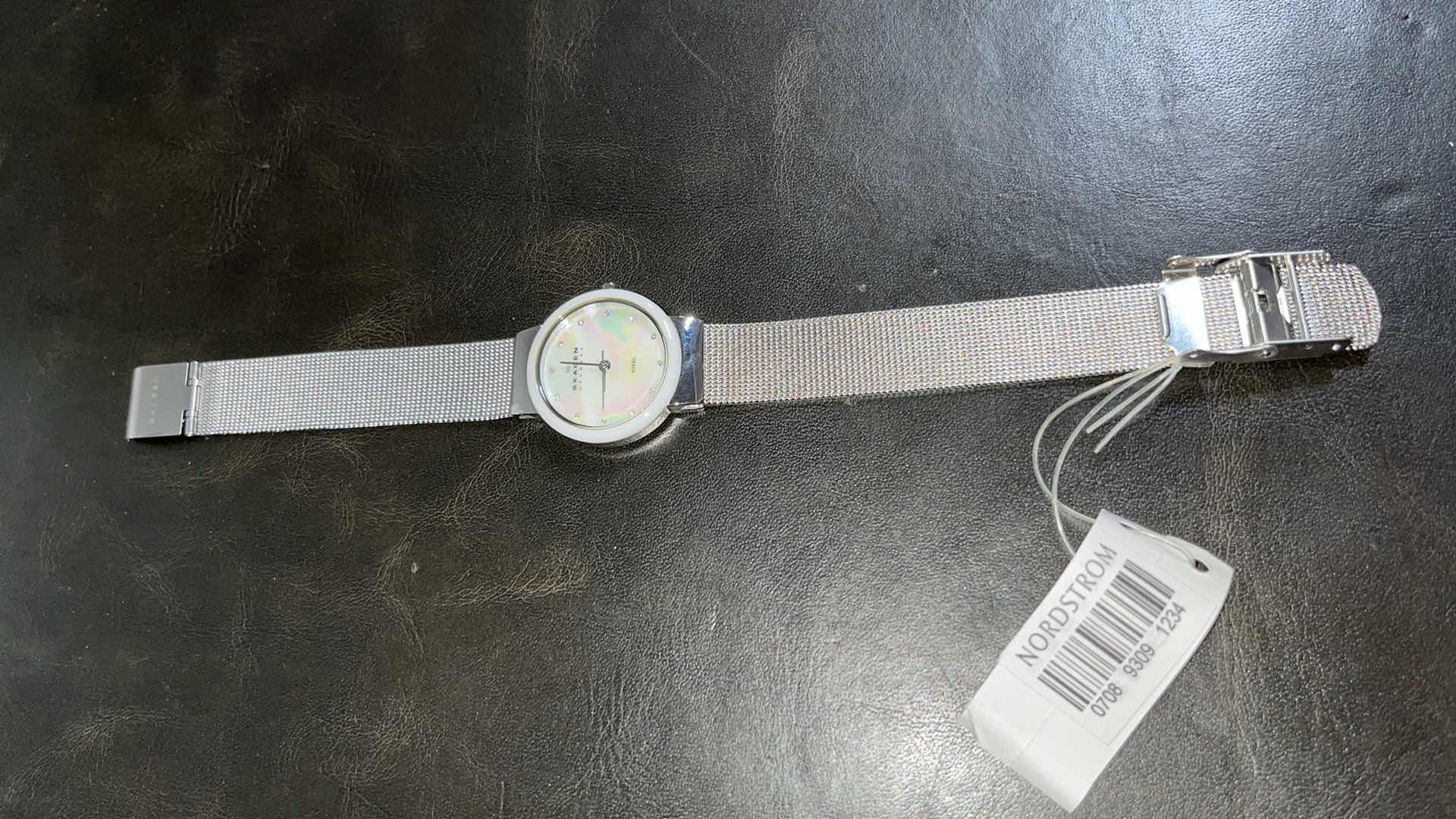 Photo 1 of NEW WOMENS SKAGEN DENMARK WATCH W STAINLESS STEEL CASE & MESH BAND, MOTHER OF PEARL INLAY & SWAROVSKI CRYSTALS, INCLUDES ORIGINAL BOX MODEL 458SSSW