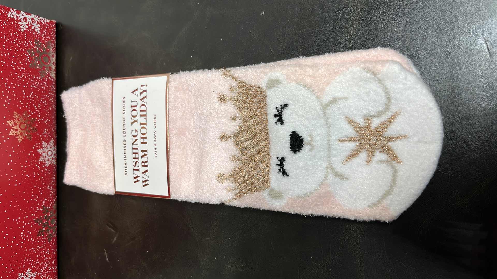 Photo 1 of NEW BATH & BODY WORKS GIVE LOVE THIS CHRISTMAS GIFT BOX