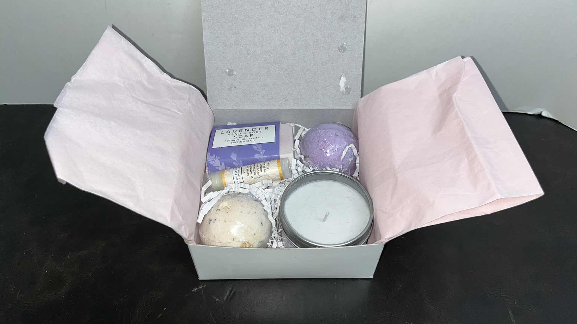 Photo 1 of NEW LAVENDER SPA KIT GIFT BOX