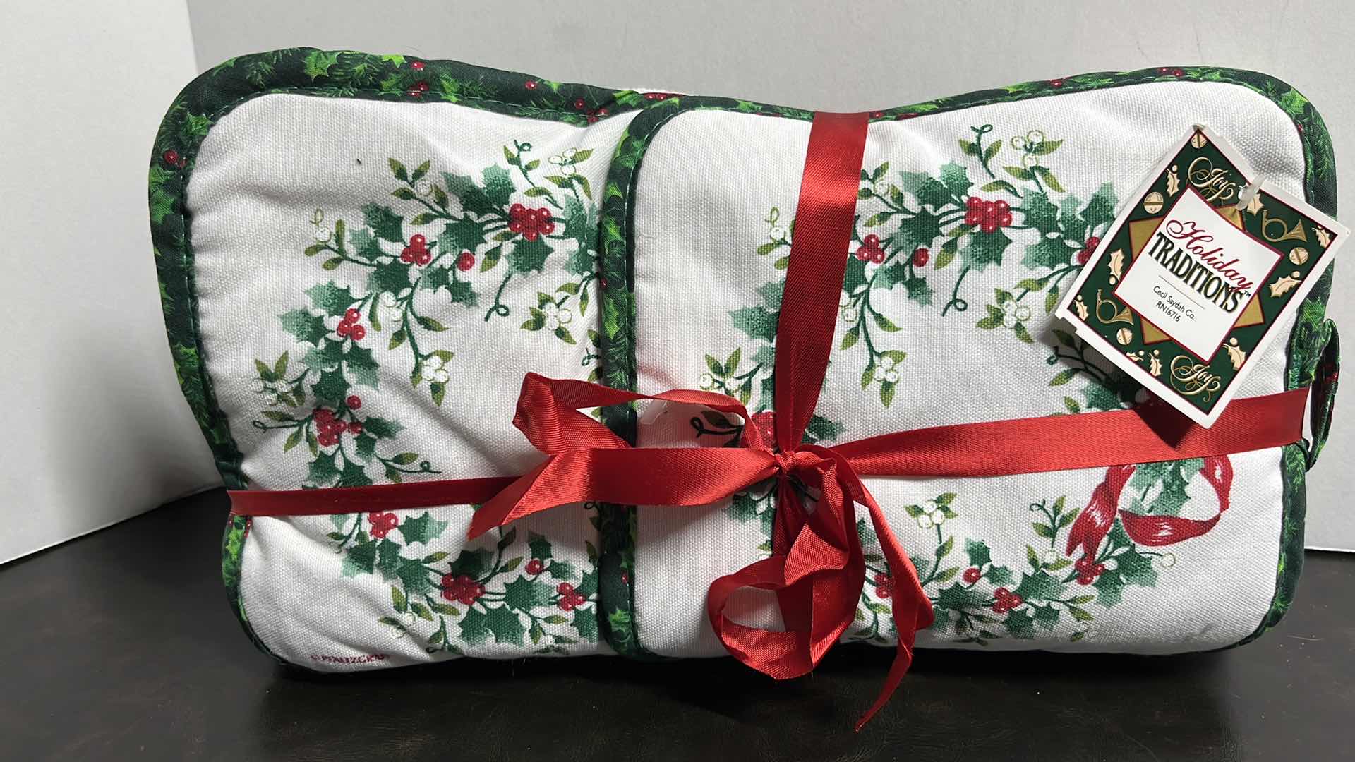 Photo 1 of VARIOUS CHRISTMAS ITEMS