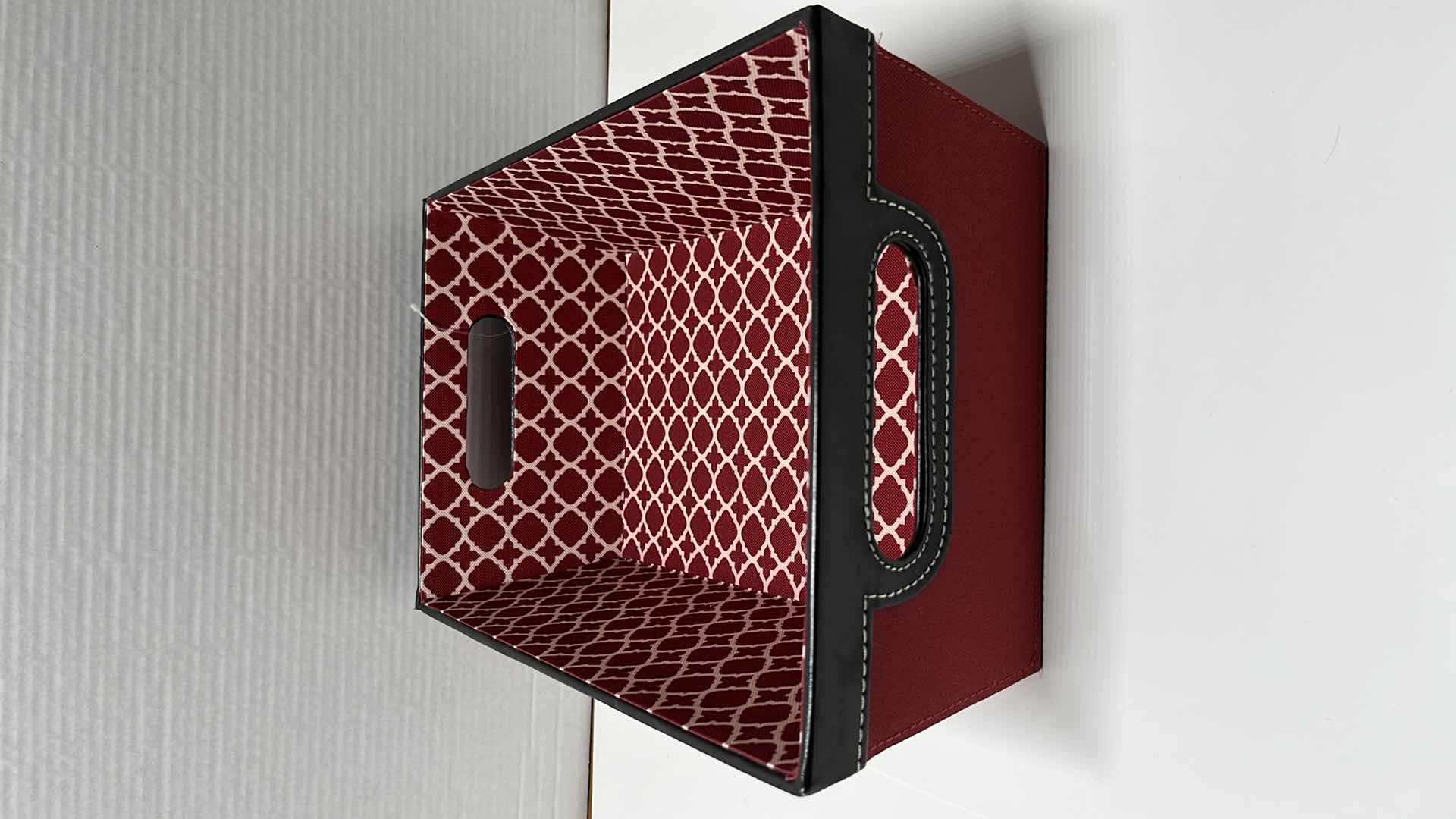 Photo 1 of NEW ALLEN & ROTH SHALLOW TOTE 9.5” X 14.4” H5” (3)