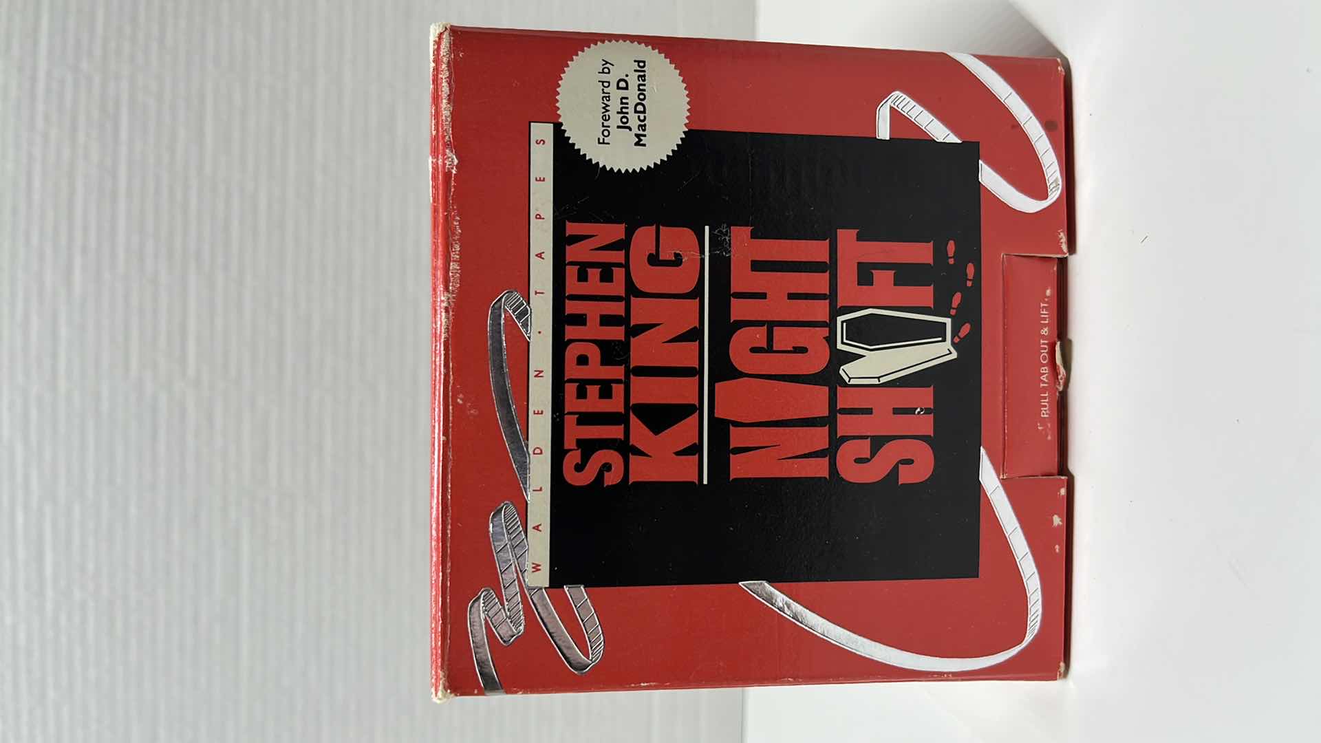 Photo 1 of WALDEN TAPES STEPHEN KING NIGHT SHIFT 6 AUDIO CASSETTE GIFT SET IN ORIGINAL PACKAGING, FOREWARD BY JOHN D MACDONALD, 6 FULL HOURS OF TERROR