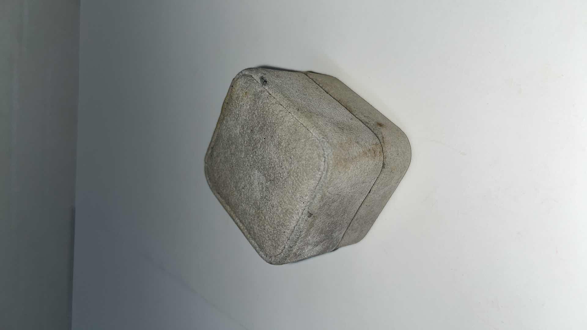 Photo 6 of SHANE CO. LADIES DIAMOND BAND IN 14K YELLOW GOLD W 5 ROUND DIAMONDS AT 1.50 CTS TOTAL WEIGHT, APPROX SIZE 6, STOCK #8762497