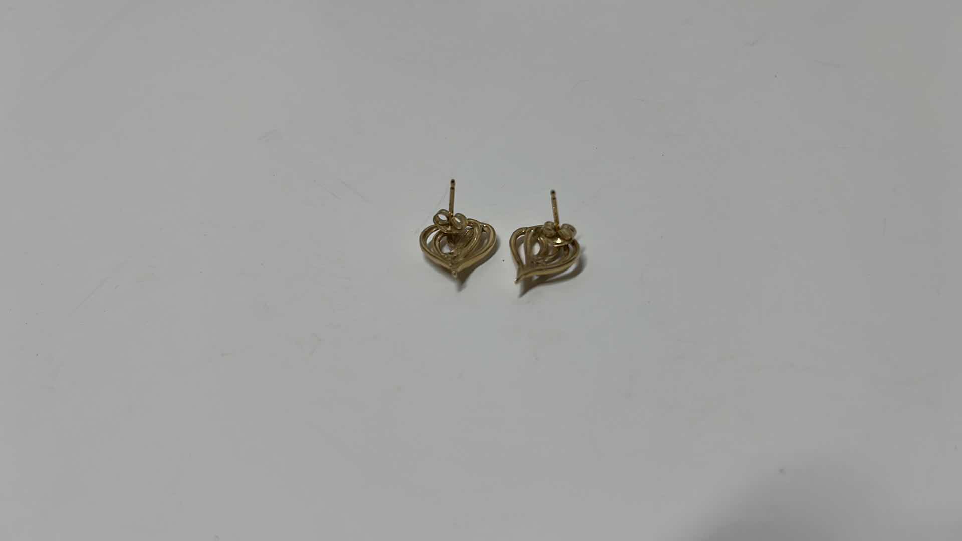 Photo 1 of VINTAGE 0.30 CTW ROUND CUT MOISSANITE HEART STUD EARRINGS 14K GOLD PLATED