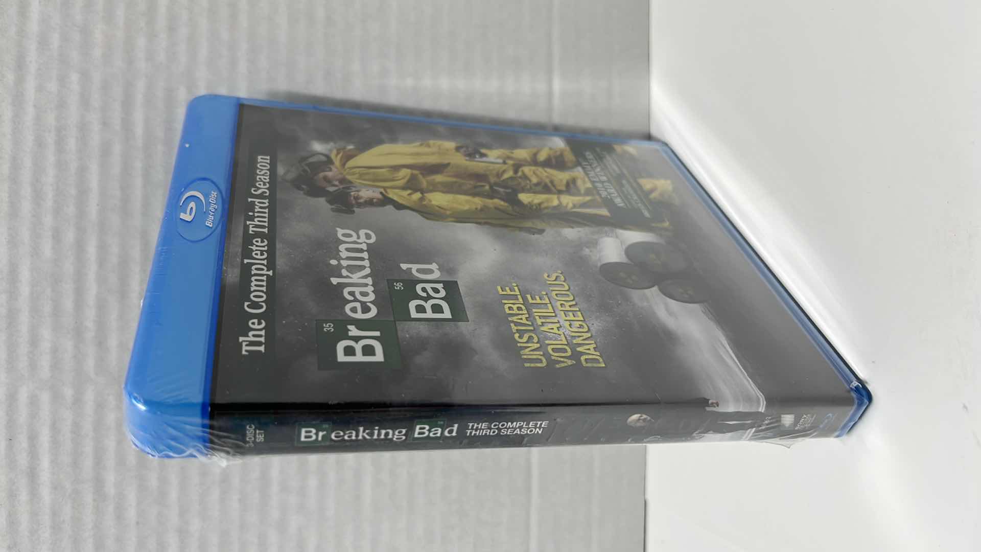 Photo 1 of NEW BREAKING BAD BLU RAY DISC SETS SEASONS 1-5 (5)