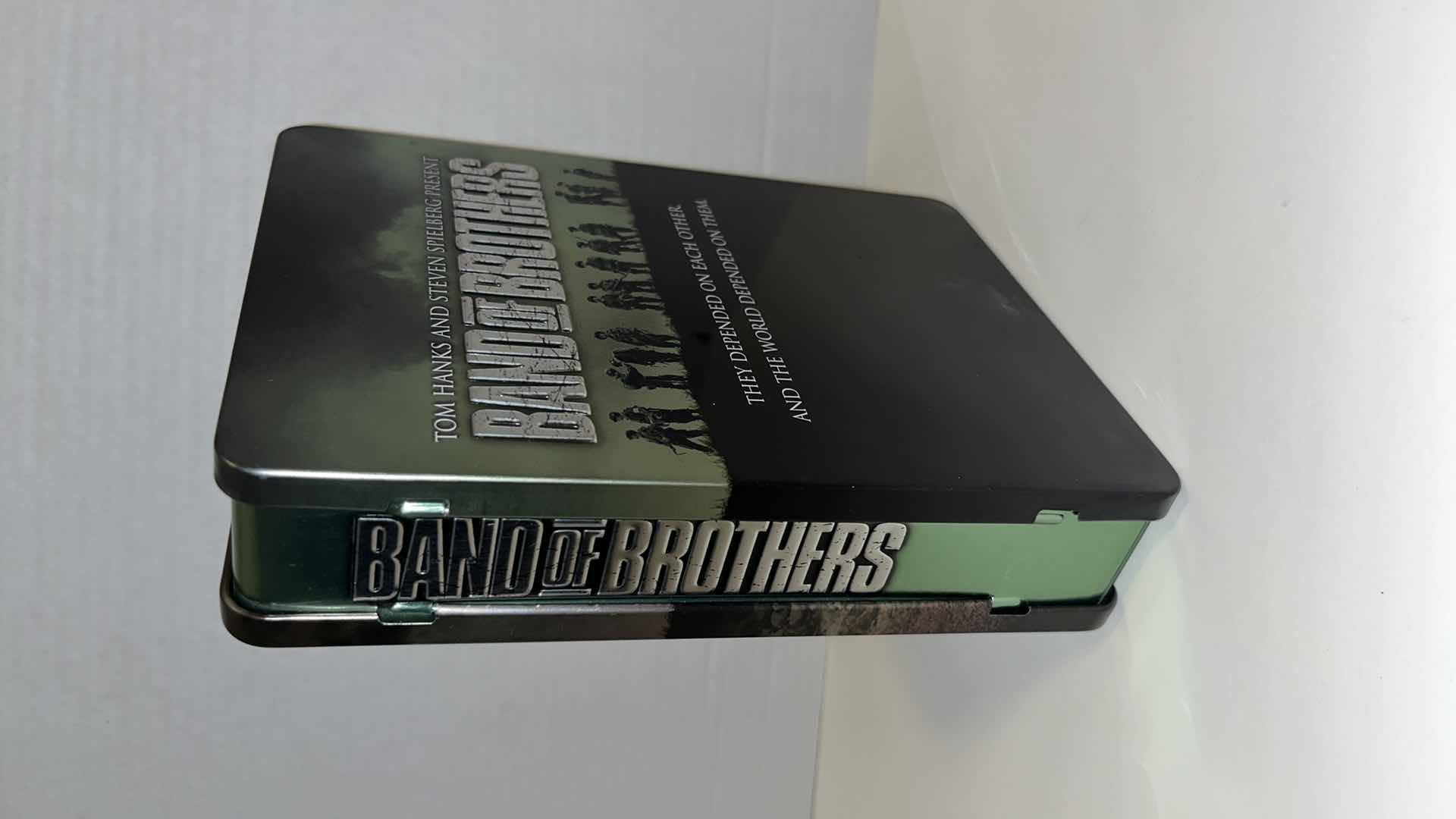 Photo 1 of BAND OF BROTHERS, COMPLETE HBO SERIES 6 DISC DVD BOX SET IN COLLECTIBLE TIN BOX , 2001
