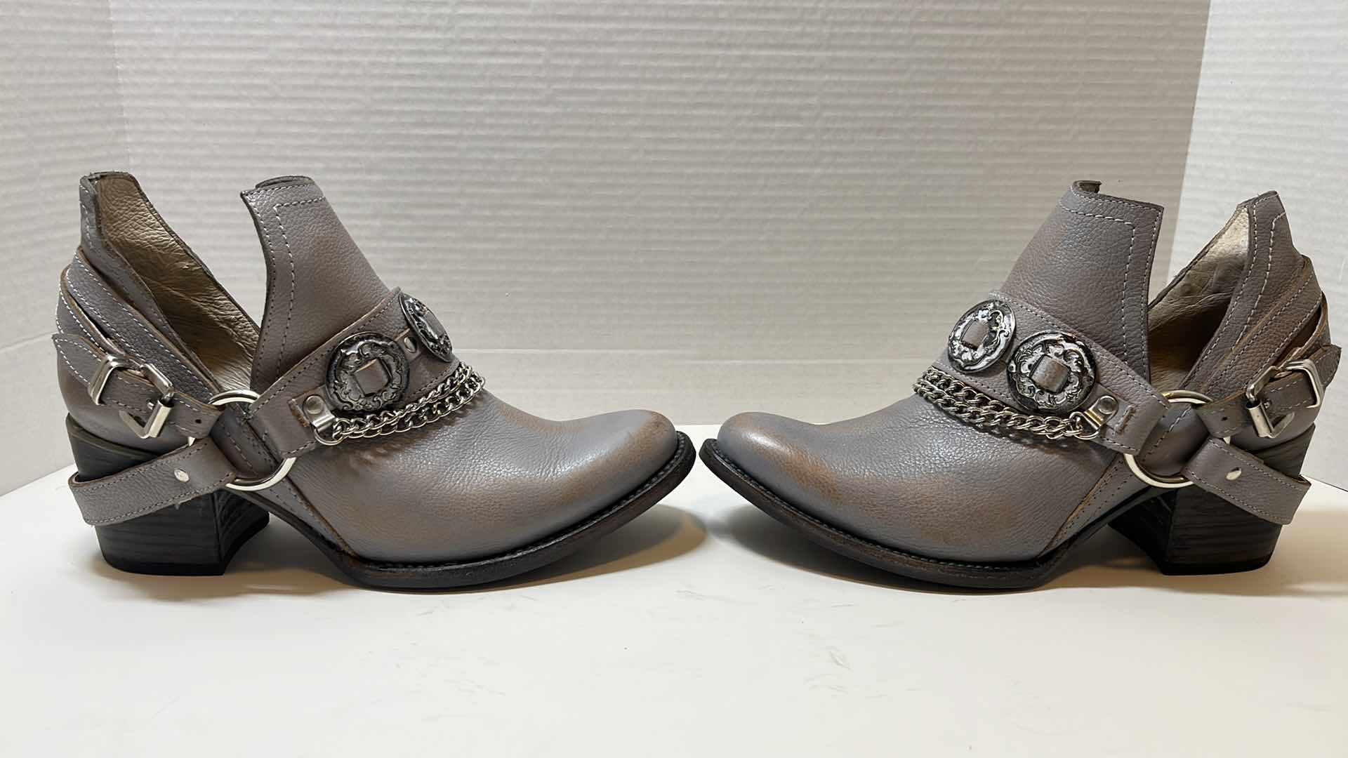 Photo 1 of FREEBIRD BY STEVEN MYSTIC ANKLE BOOTIES, GRAY/TAN (WOMENS SIZE 9)