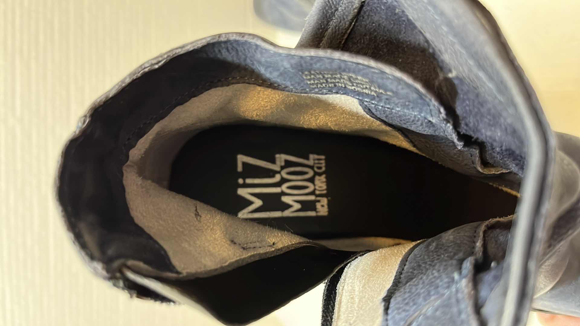 Photo 7 of MIZ MOOZ MIDNIGHT STONEY LEATHER ANKLE BOOT (WOMENS SIZE 39/8.5)