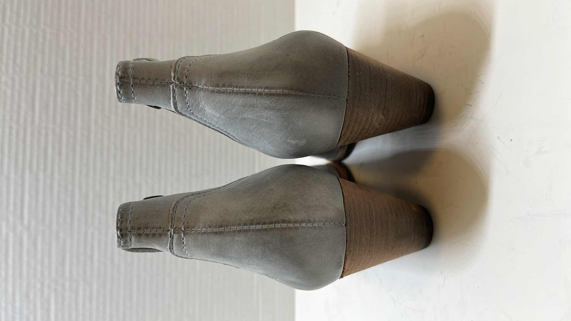 Photo 1 of FRYE REINA ANKLE BOOTIES, LIGHT GREY (WOMENS SIZE 9)