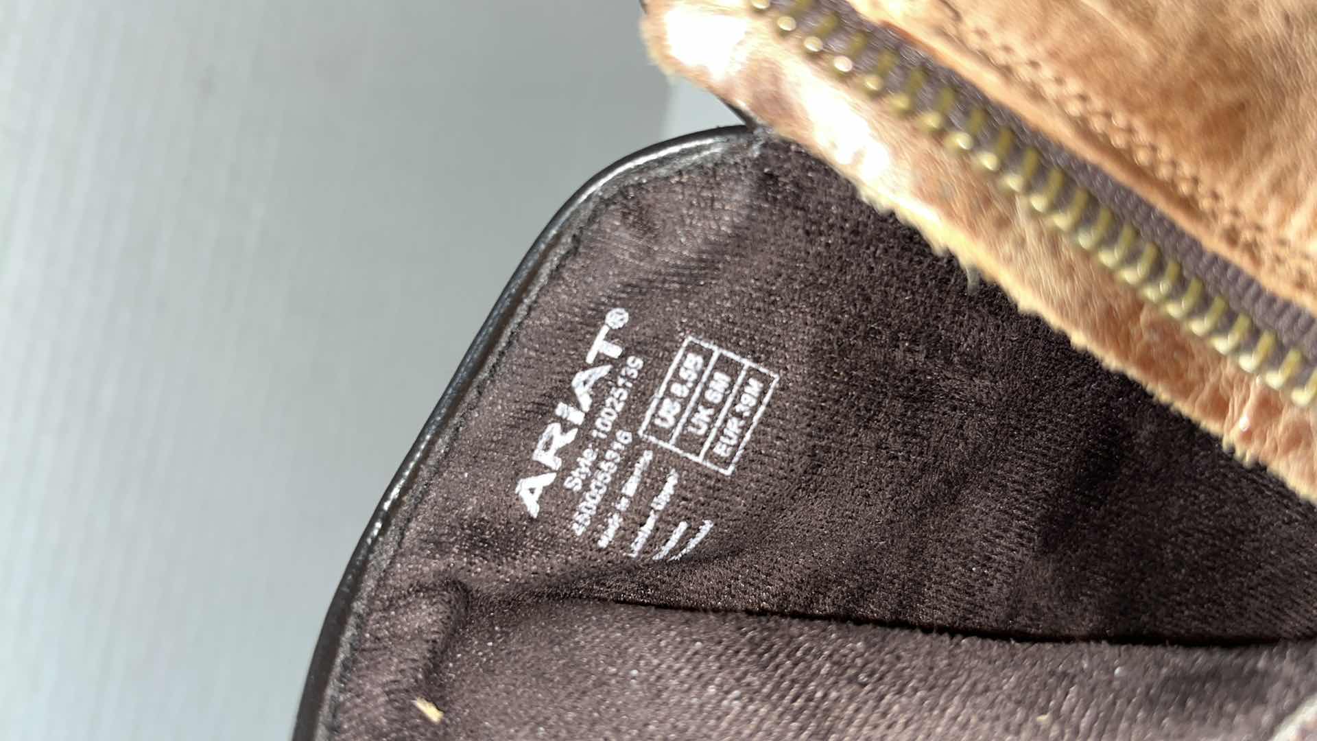 Photo 1 of ARIAT MUSIC CITY WESTERN LEATHER BOOT, BROWN (WOMENS SIZE 8.5)