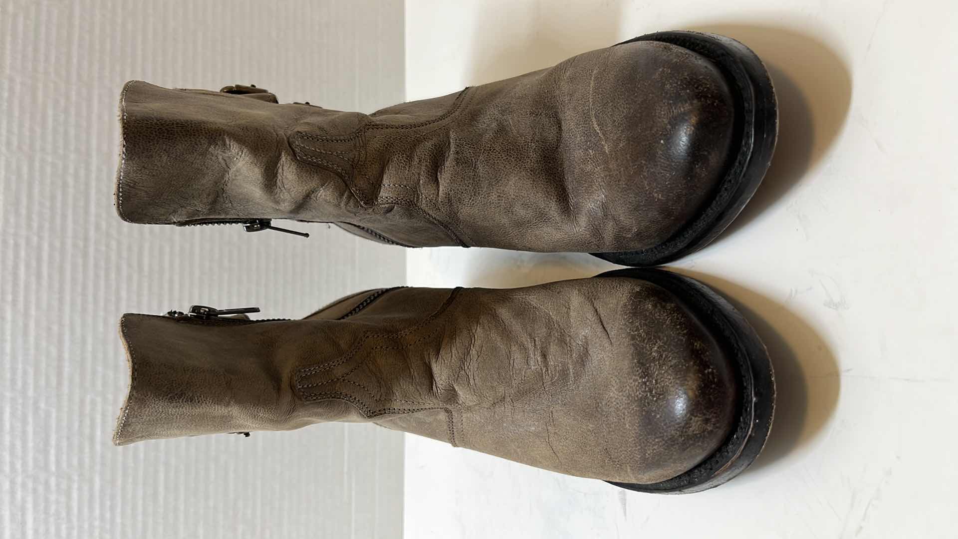 Photo 1 of LUCCHESE BOOTMAKER CATALINA ROUND TOE ANKLE BOOT, BROWN (WOMENS SIZE 8.5)