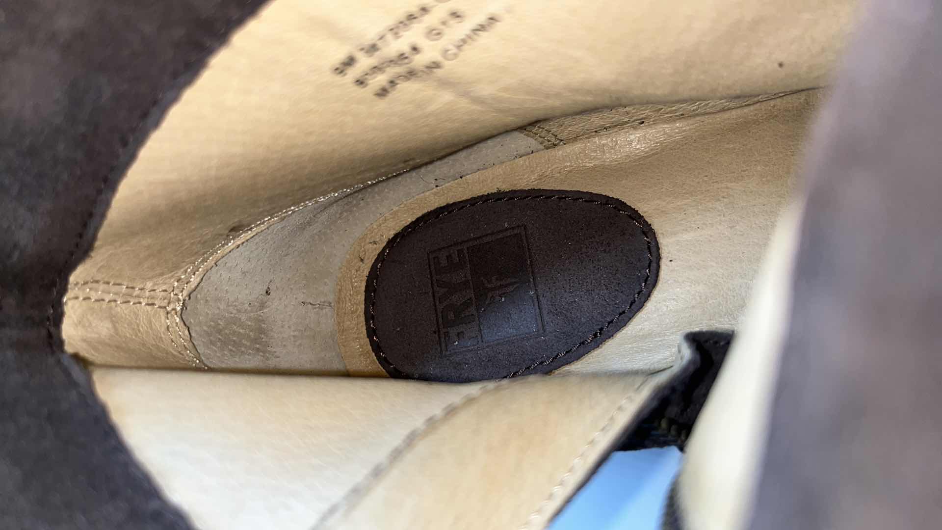 Photo 1 of FRYE RENEE SHORT SEAM ANKLE BOOT (WOMENS SIZE 9)