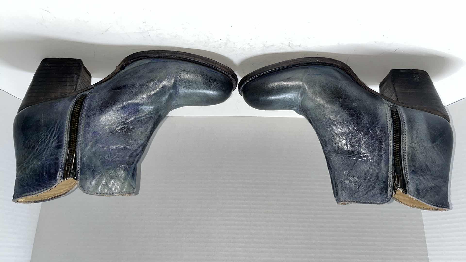 Photo 1 of BED STU YELL LEATHER ANKLE BOOTIES, BLUE (WOMENS SIZE 9)