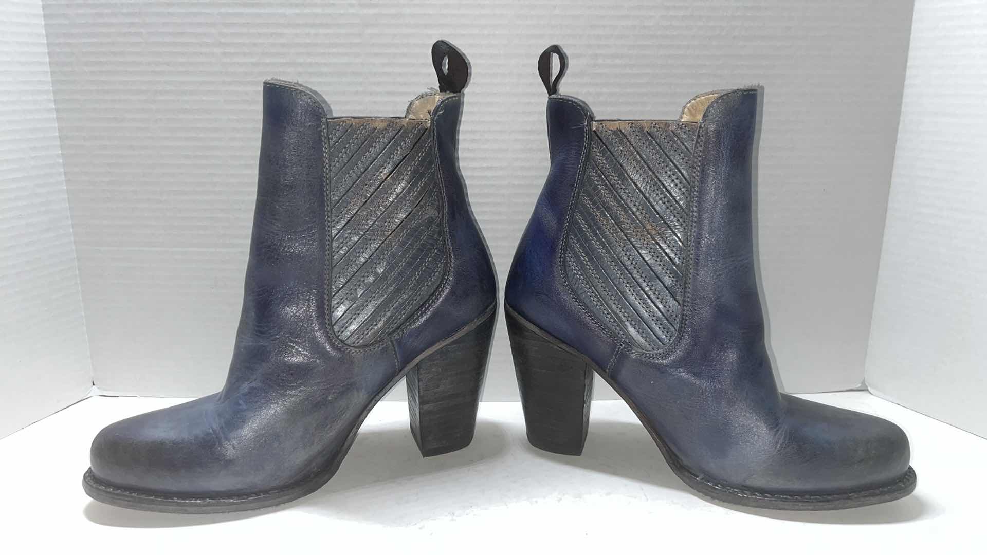 Photo 1 of BED STU COBBLER SERIES LEATHER ANKLE BOOT, EMERALD/RUSTIC TAN (WOMENS SIZE 9)