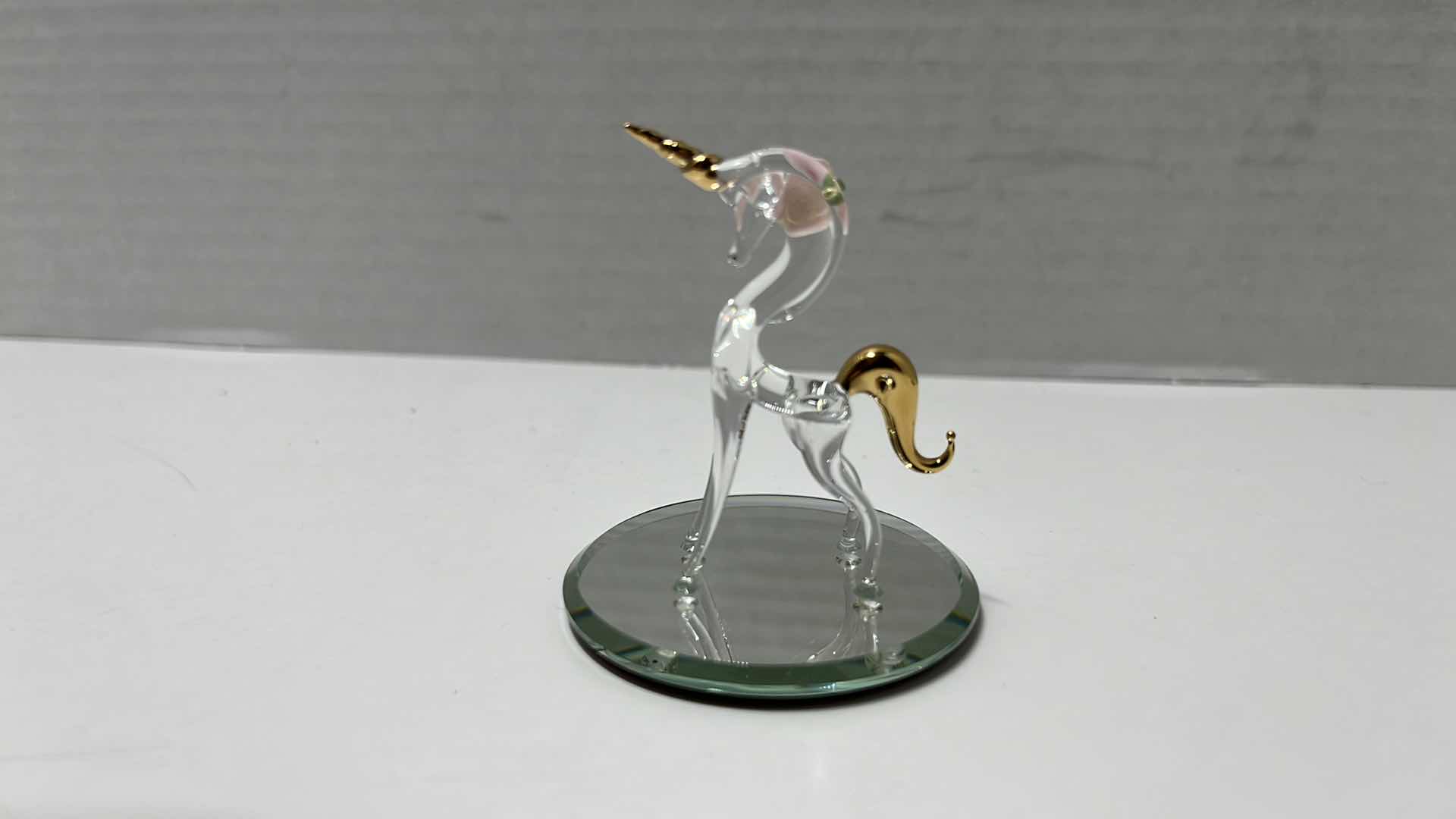 Photo 5 of HAND BLOWN CLEAR BLUE GLASS UNICORNS W GOLD ACCENTS & MIRRORED HAND BLOWN UNICORNS (5)