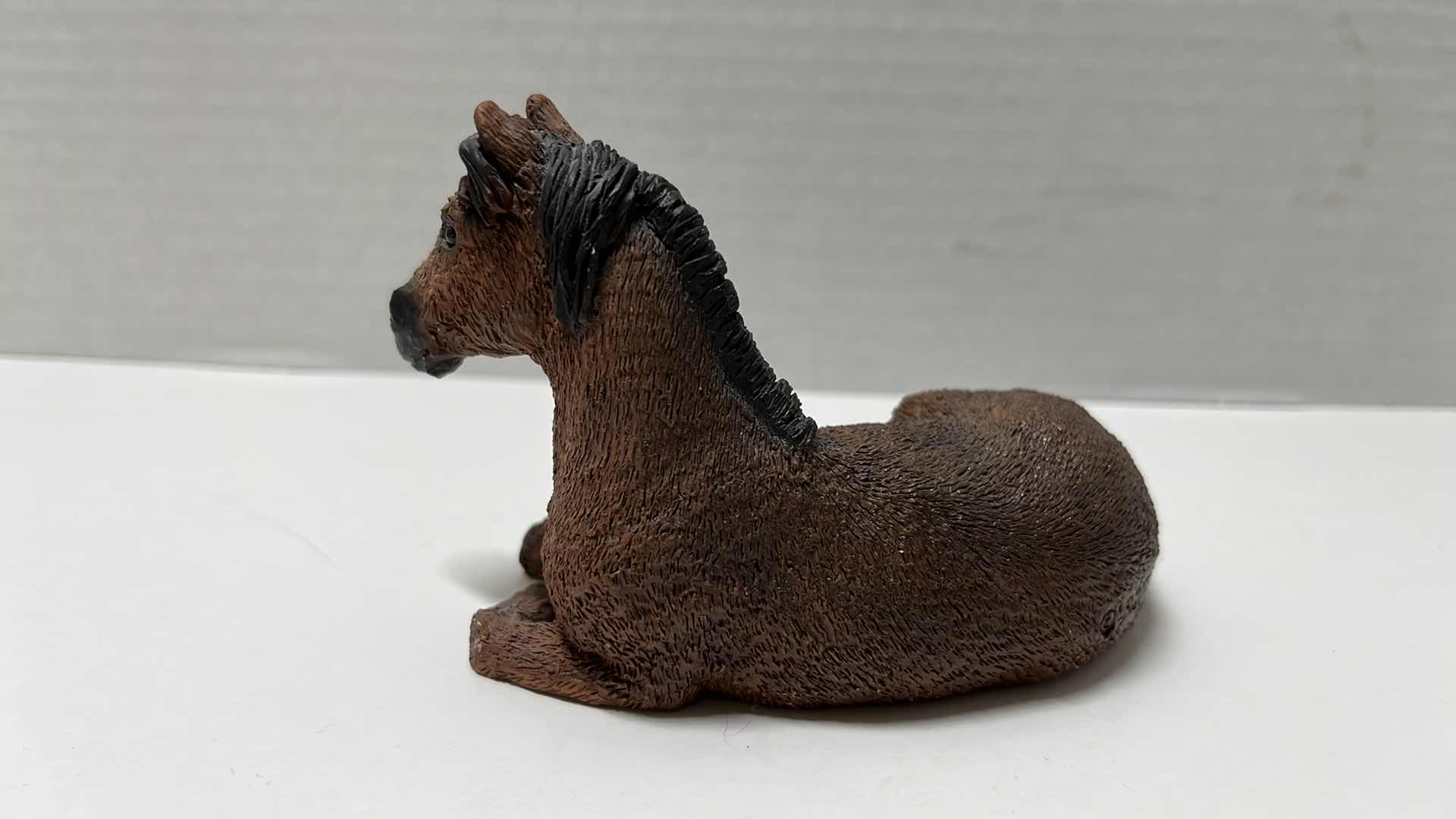 Photo 1 of CASTAGNA HORSE FIGURINE, 1988 MADE IN ITALY 2” X 7” H5” & STONE CRITTERS HORSE SORREL SC-410 FIGURINE (2)