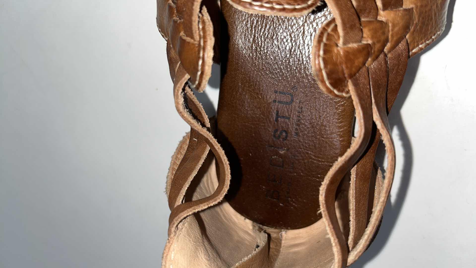 Photo 1 of BED-STU CARA WOVEN LEATHER HUARACHE STYLE SANDAL, RUSTIC TAN (WOMENS SIZE 8.5)