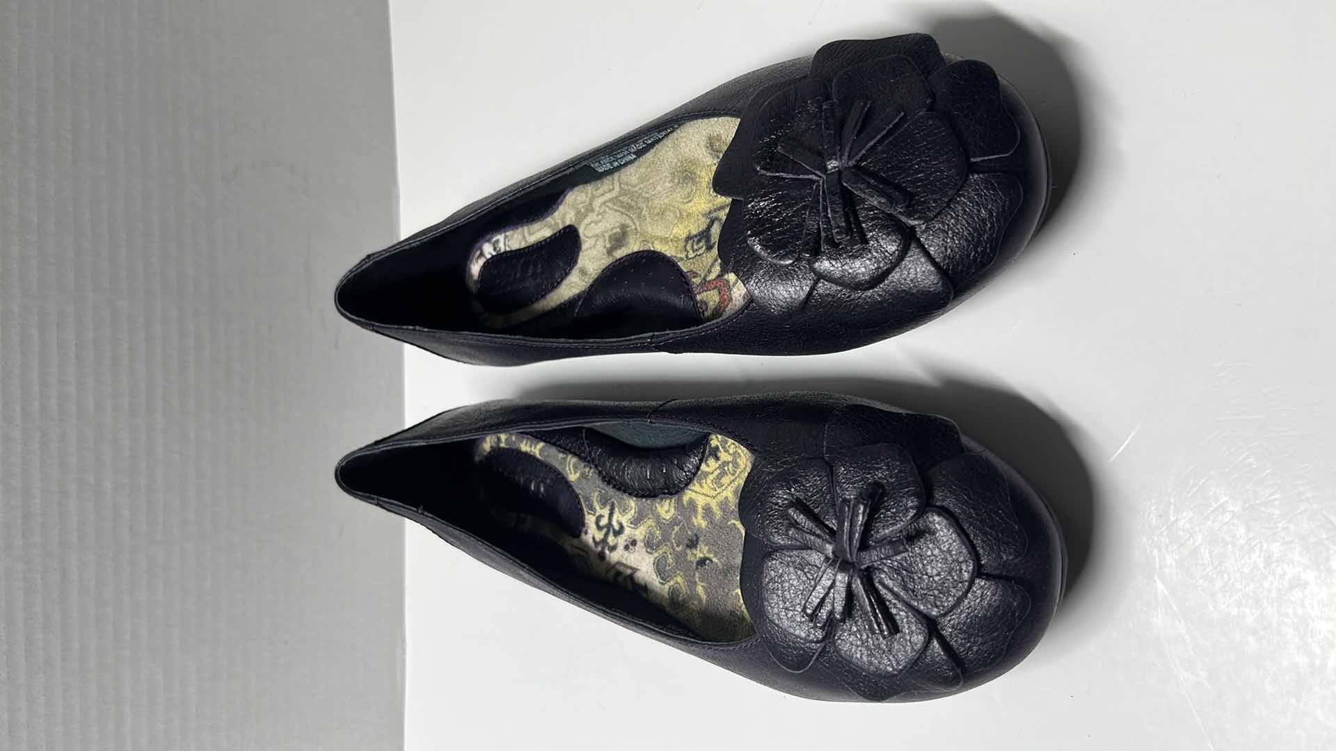 Photo 1 of BORN FLOWER BALLET FLAT SHOES, DARK PURPLE (WOMENS SIZE 8.5)