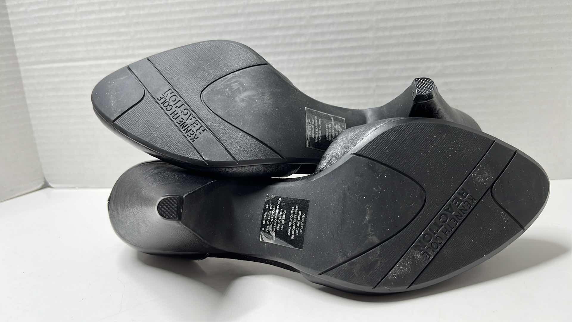Photo 1 of KENNETH COLE REACTION ANKLE STRAP HEEL, BLACK (WOMENS SIZE 8.5)
