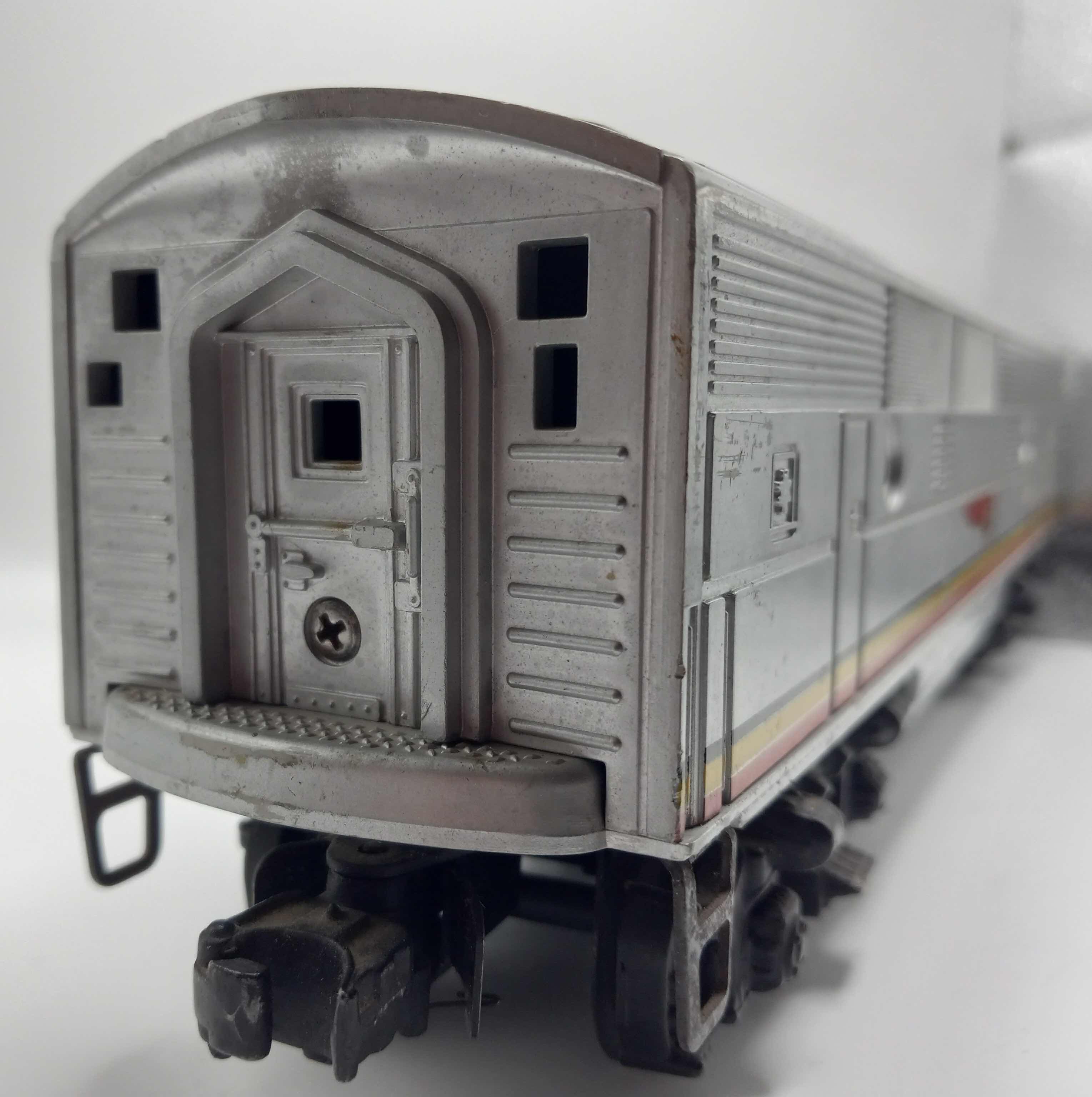Photo 1 of LIONEL TRAINS SANTA FE F3 DIESEL ENGINE 2243C