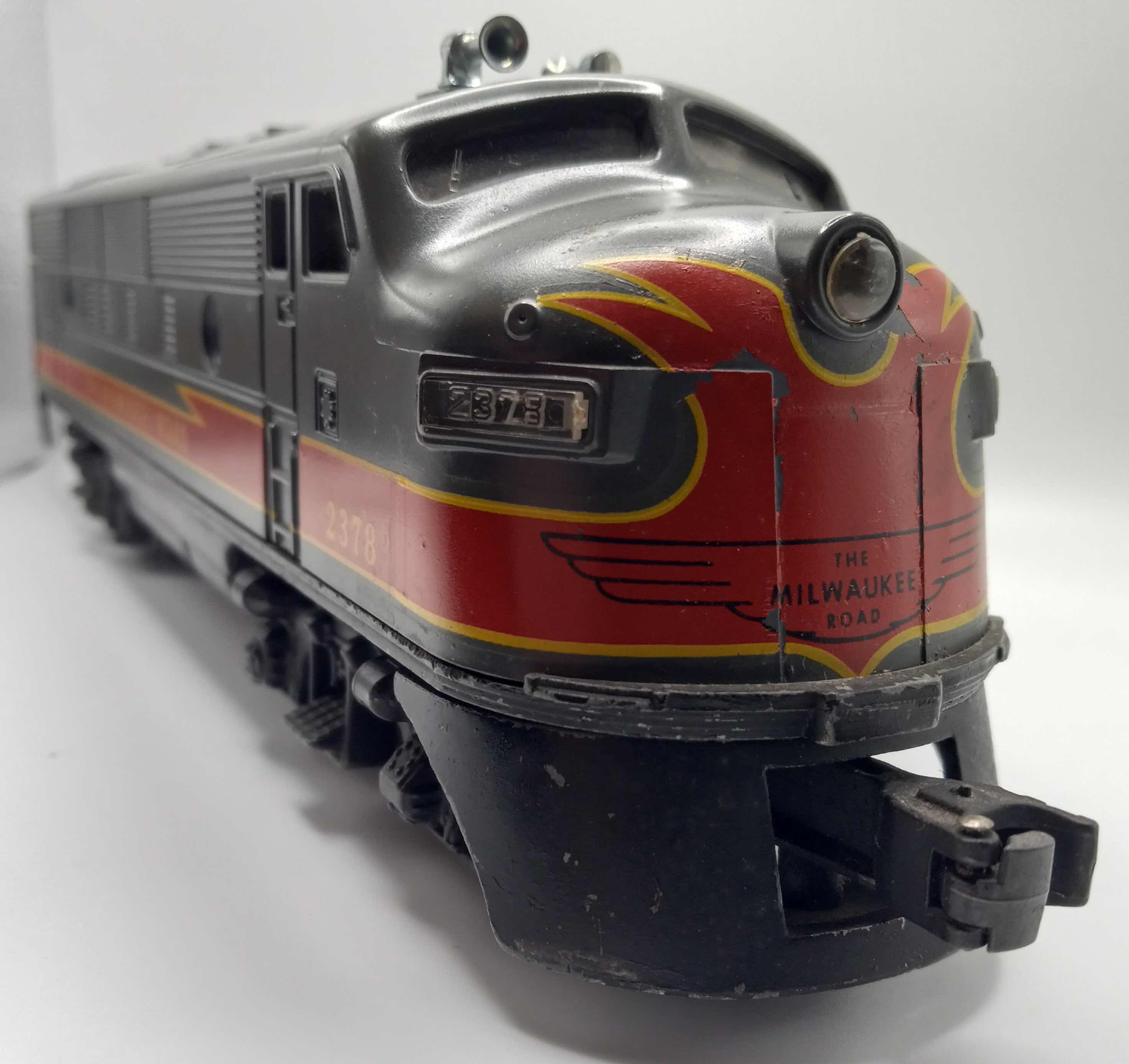 Photo 1 of LIONEL TRAINS MILWAUKEE ROAD F-3 DIESEL LOCOMOTIVE 2378A