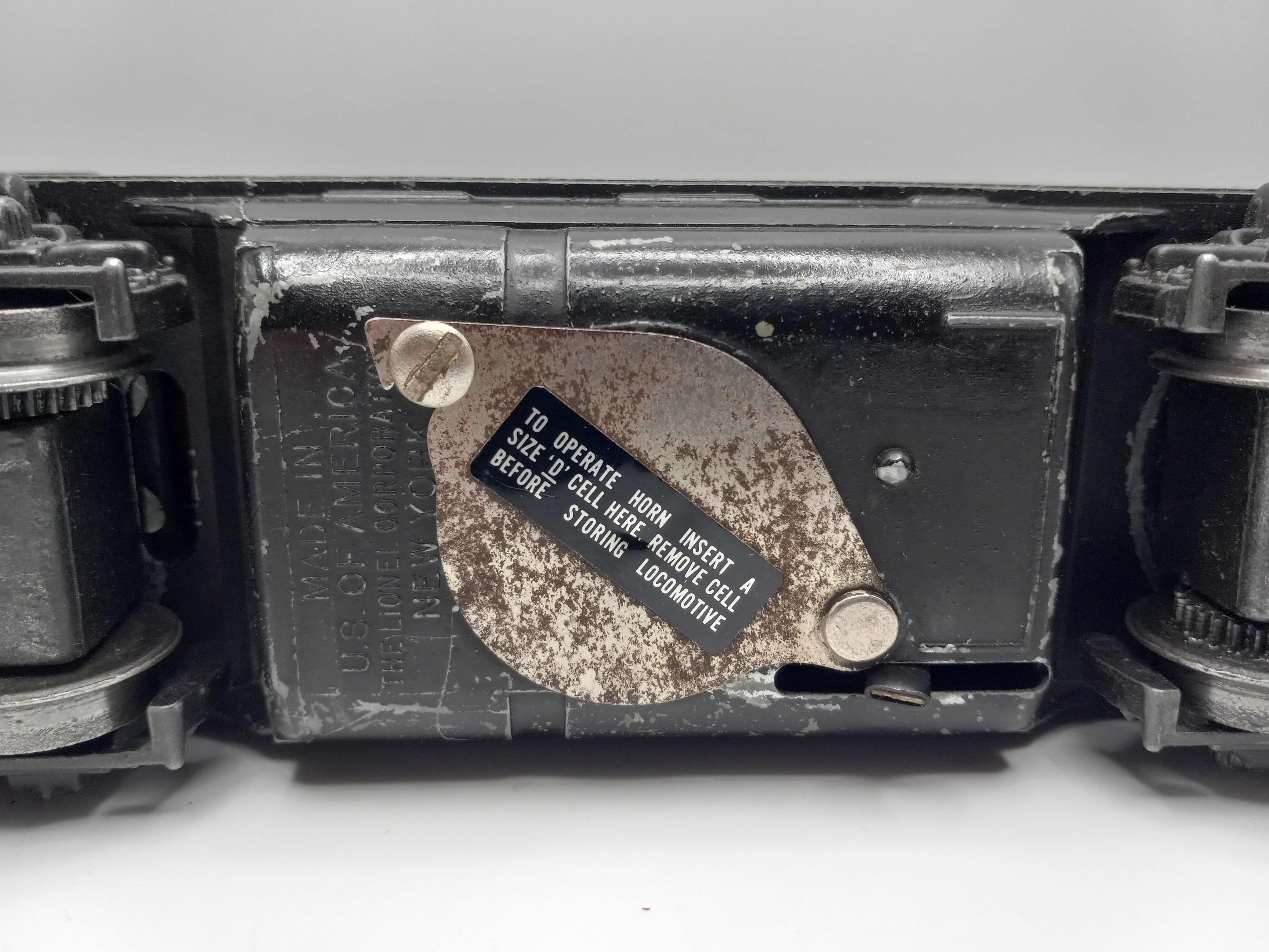 Photo 1 of LIONEL TRAINS MILWAUKEE ROAD F-3 DIESEL LOCOMOTIVE 2378A