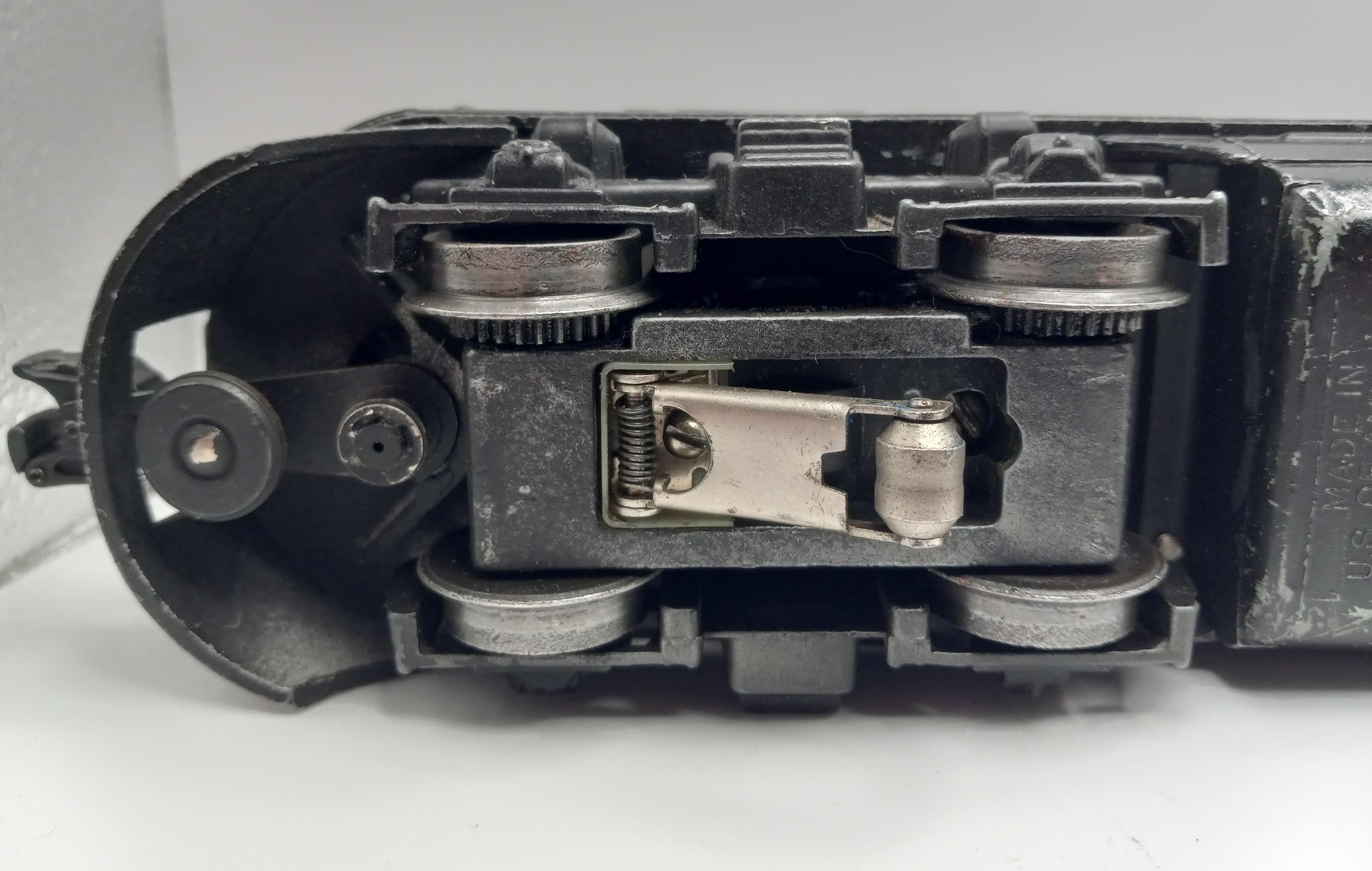 Photo 1 of LIONEL TRAINS MILWAUKEE ROAD F-3 DIESEL LOCOMOTIVE 2378A