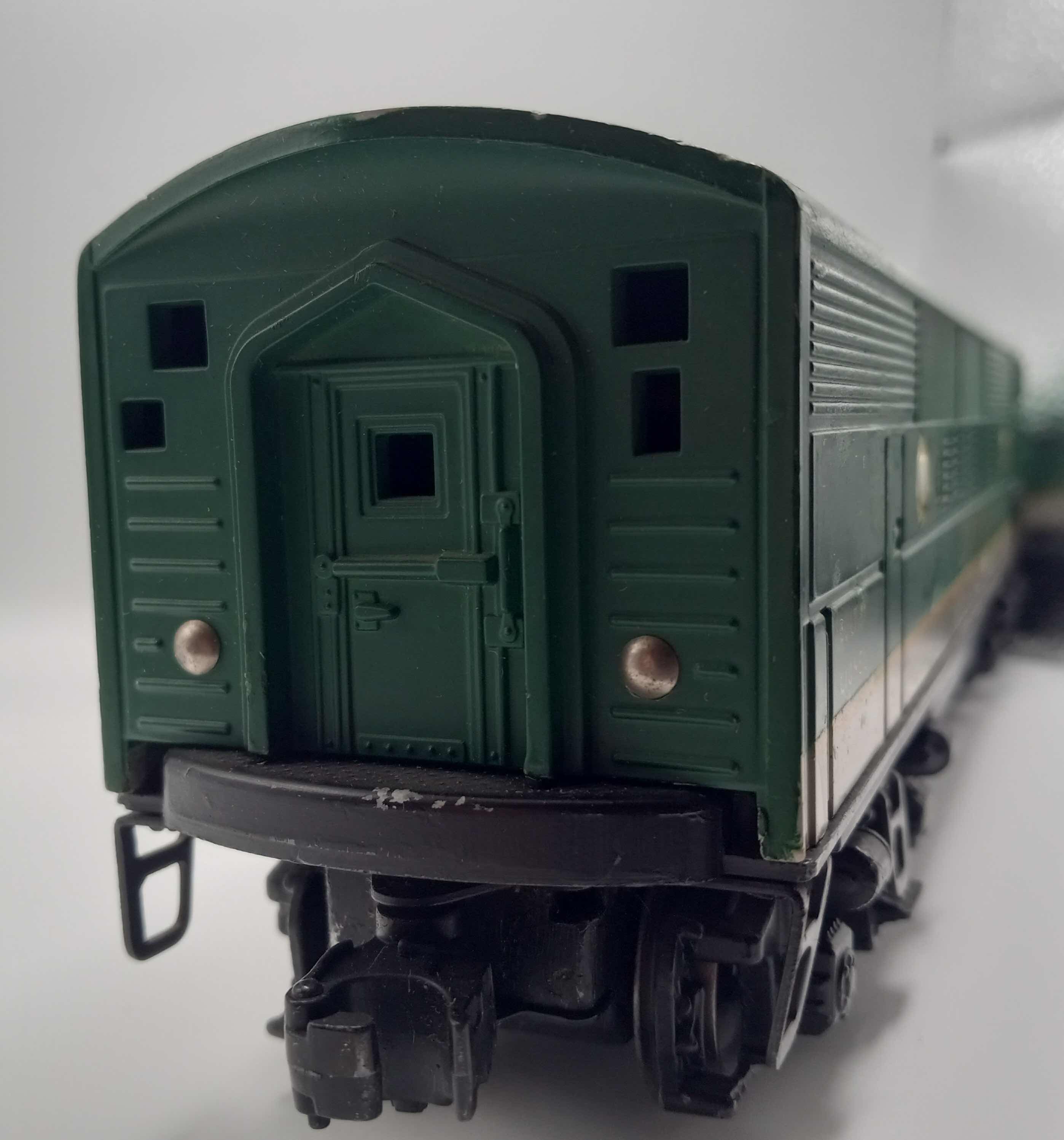 Photo 1 of LIONEL TRAINS SOUTHERN F-3 DIESEL LOCOMOTIVE 2356A