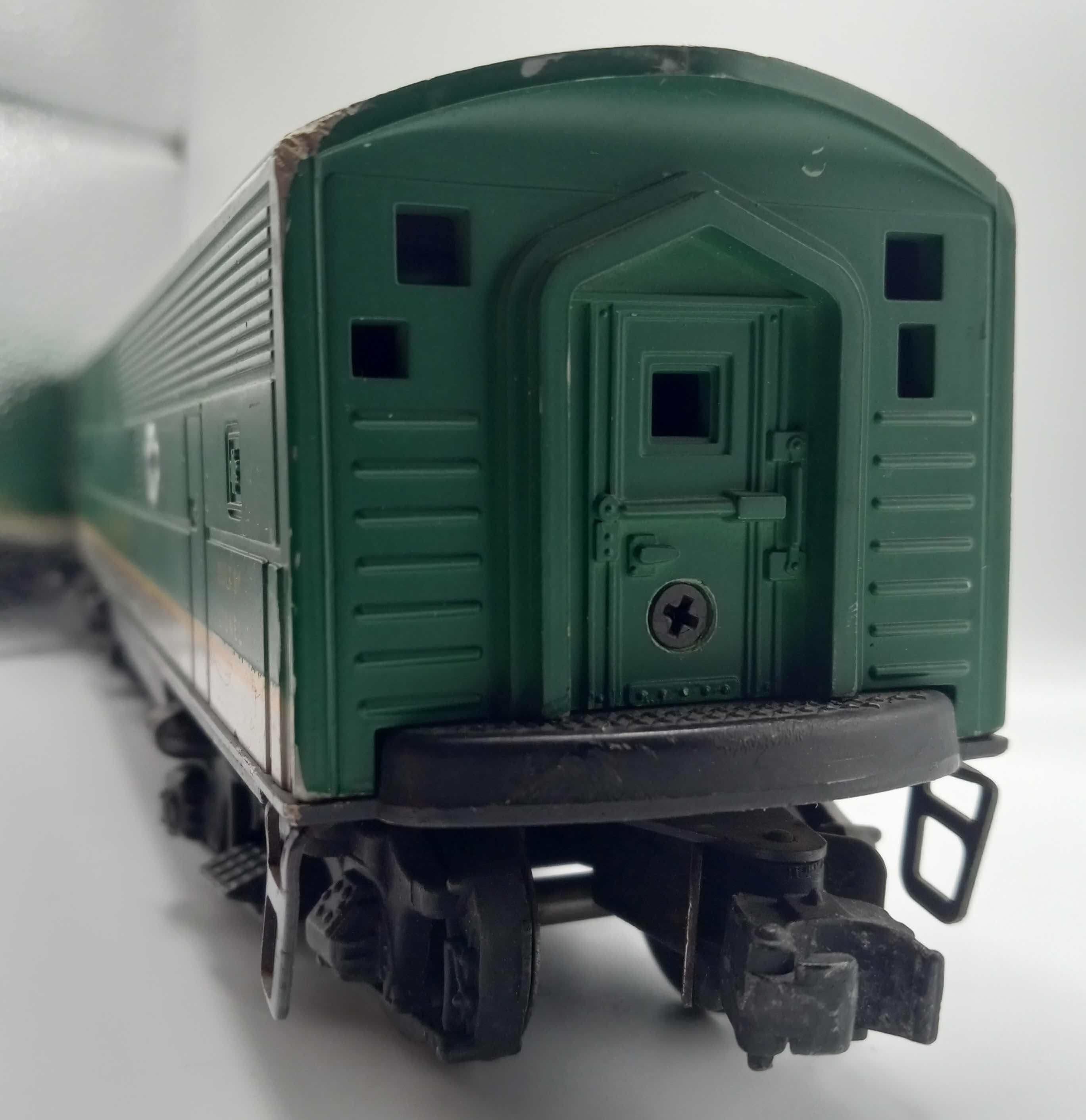 Photo 1 of LIONEL TRAINS SOUTHERN F-3 DIESEL UNIT 2356B