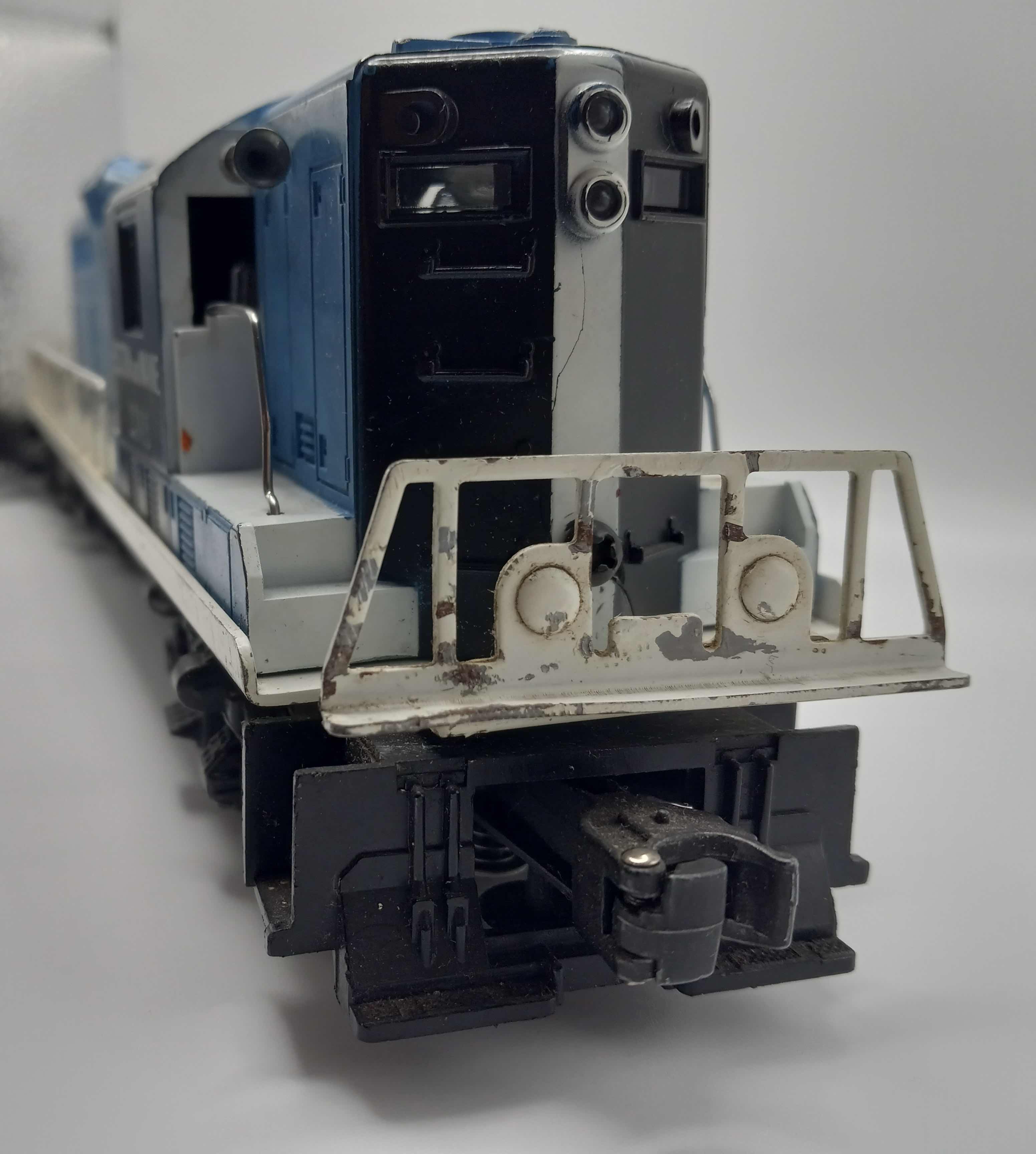 Photo 1 of LIONEL TRAINS BOSTON & MAINE GP-9 DIESEL LOCOMOTIVE 2346