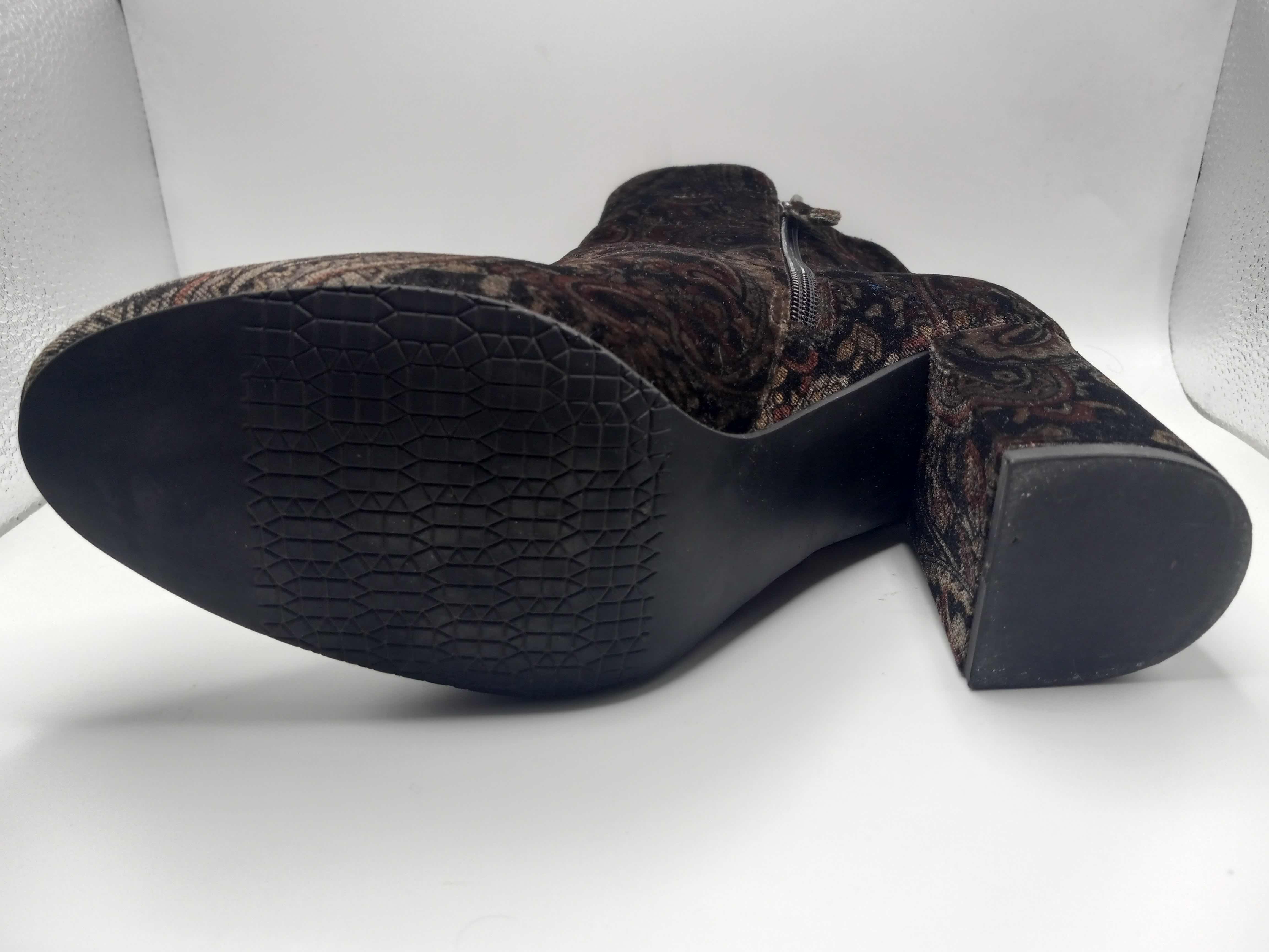 Photo 1 of BP KOLO PAISLEY VELVET FLATED BLOCK HEAL ANKLE BOOTS BOOTIES WOMEN’S SIZE 8.5