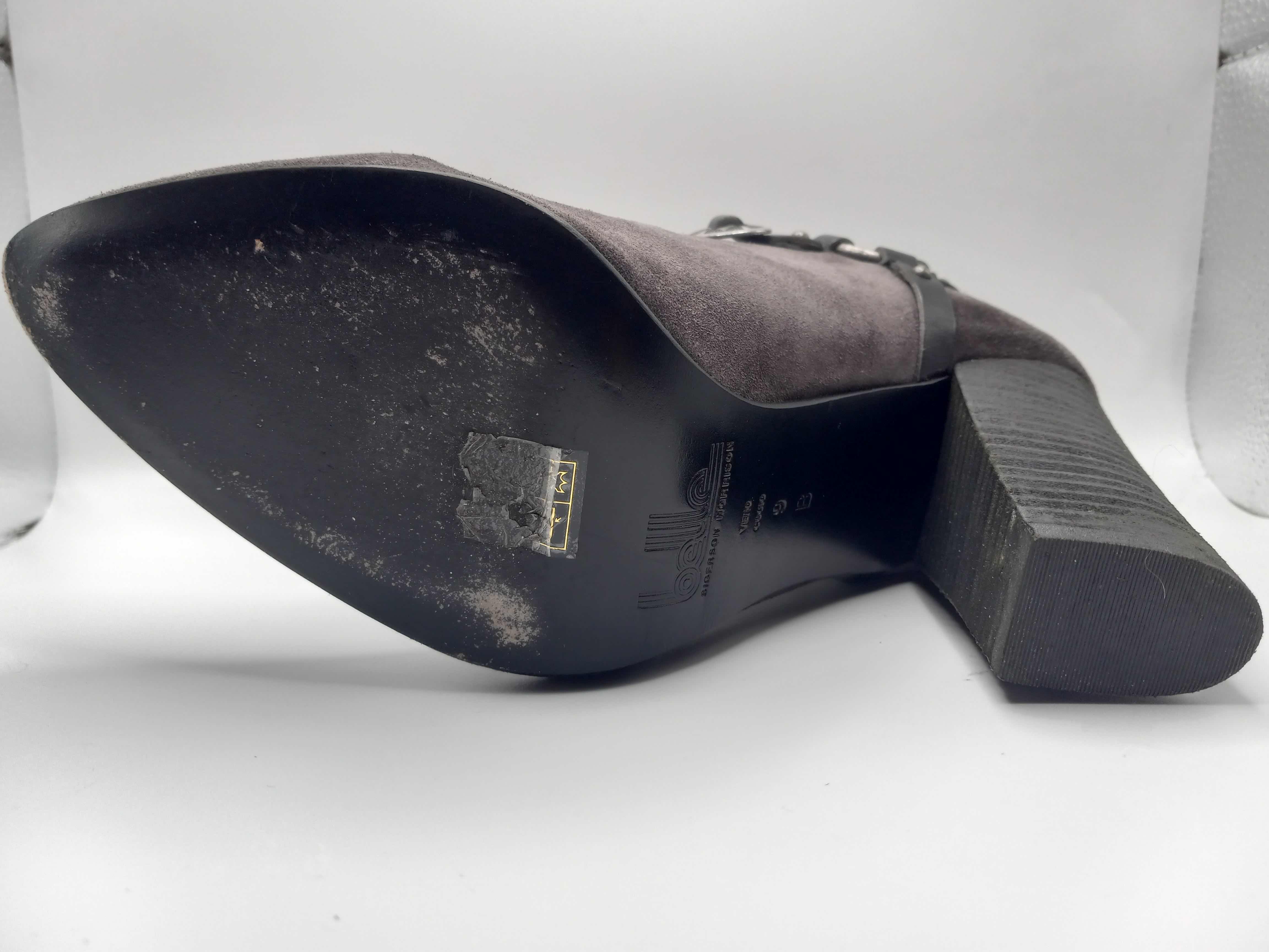 Photo 1 of BELLA SIGERSON MORRISON GRAY SUEDE WESTERN ANKLE BOOT BOOTIES WOMEN’S SIZE 9