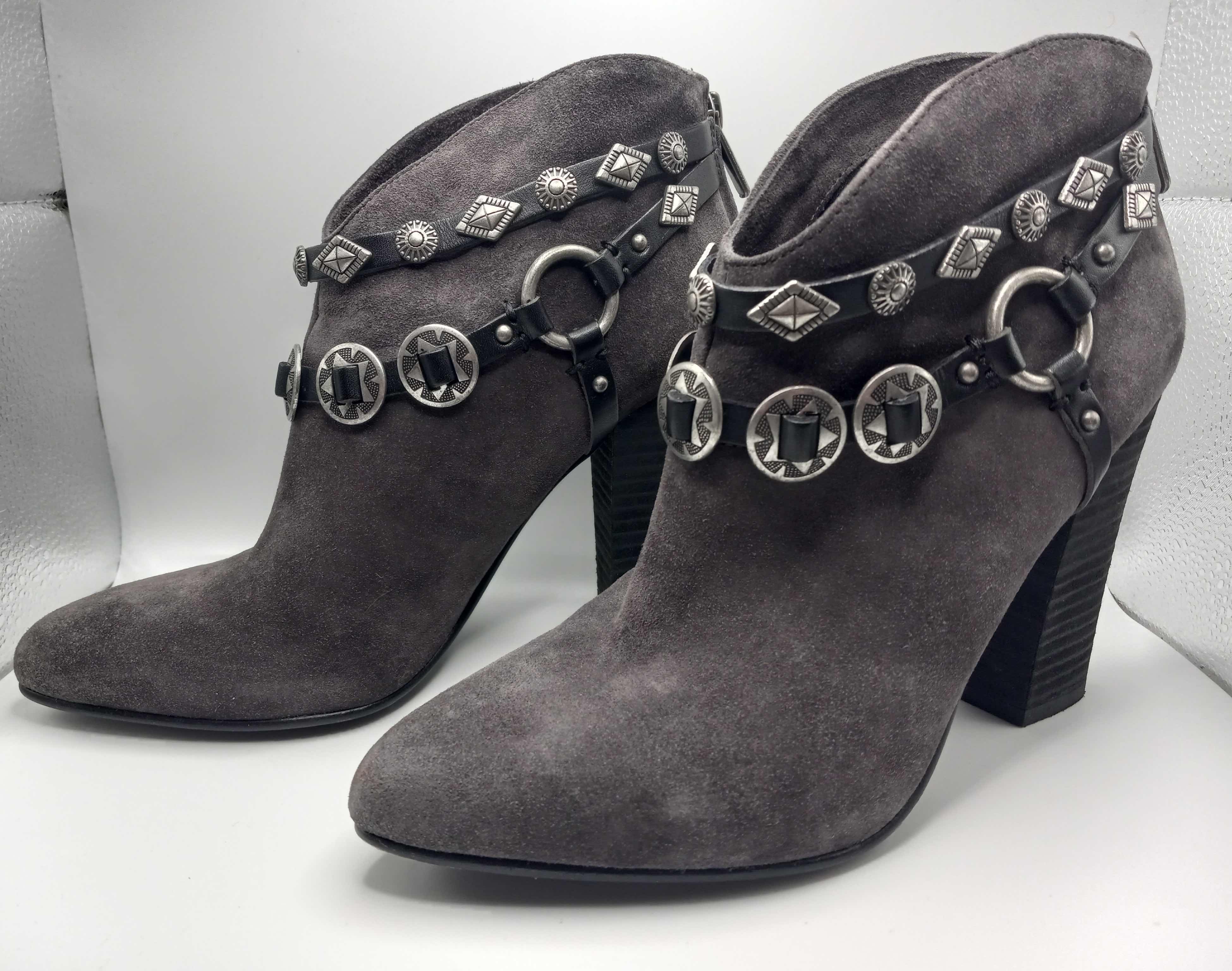 Photo 1 of BELLA SIGERSON MORRISON GRAY SUEDE WESTERN ANKLE BOOT BOOTIES WOMEN’S SIZE 9