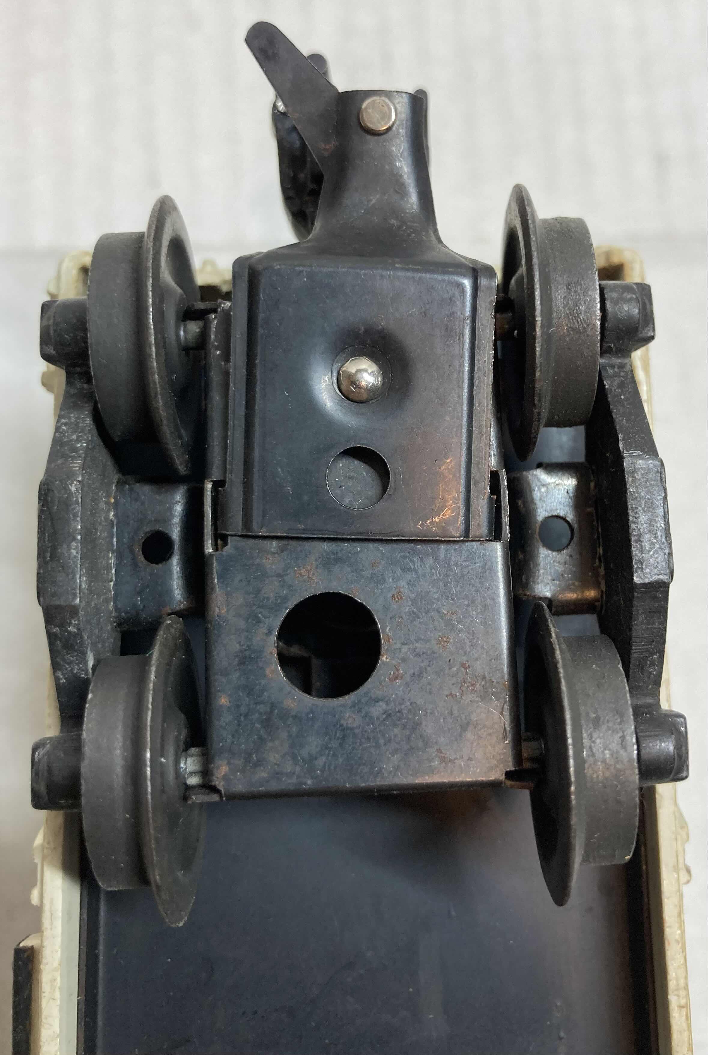 Photo 1 of LIONEL TRAINS 6376 CIRCUS STOCK TRAIN CAR 1956-1957