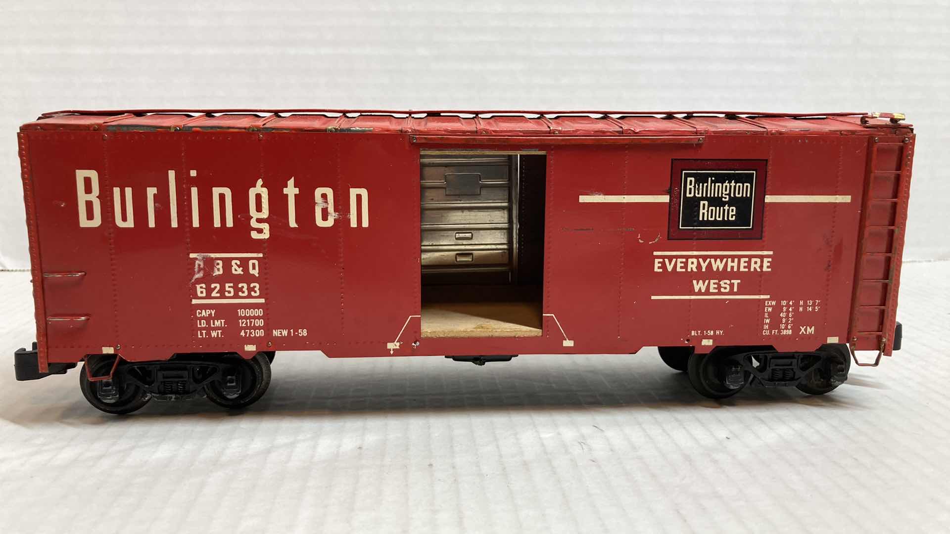 Photo 1 of LIONEL TRAINS CB&Q 62533 BURLINGTON ROUTE TRAIN CAR