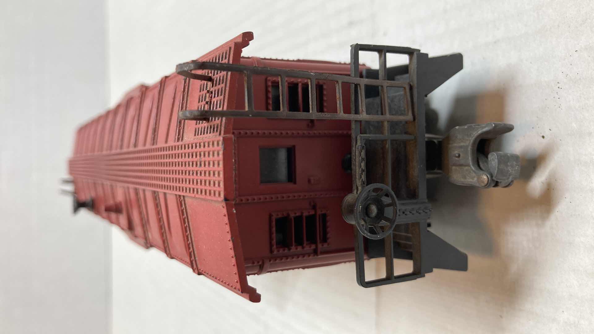 Photo 1 of $80.   LIONEL TRAINS 6517 RADIO EQUIPPED BAY WINDOW CABOOSE 1955-1959