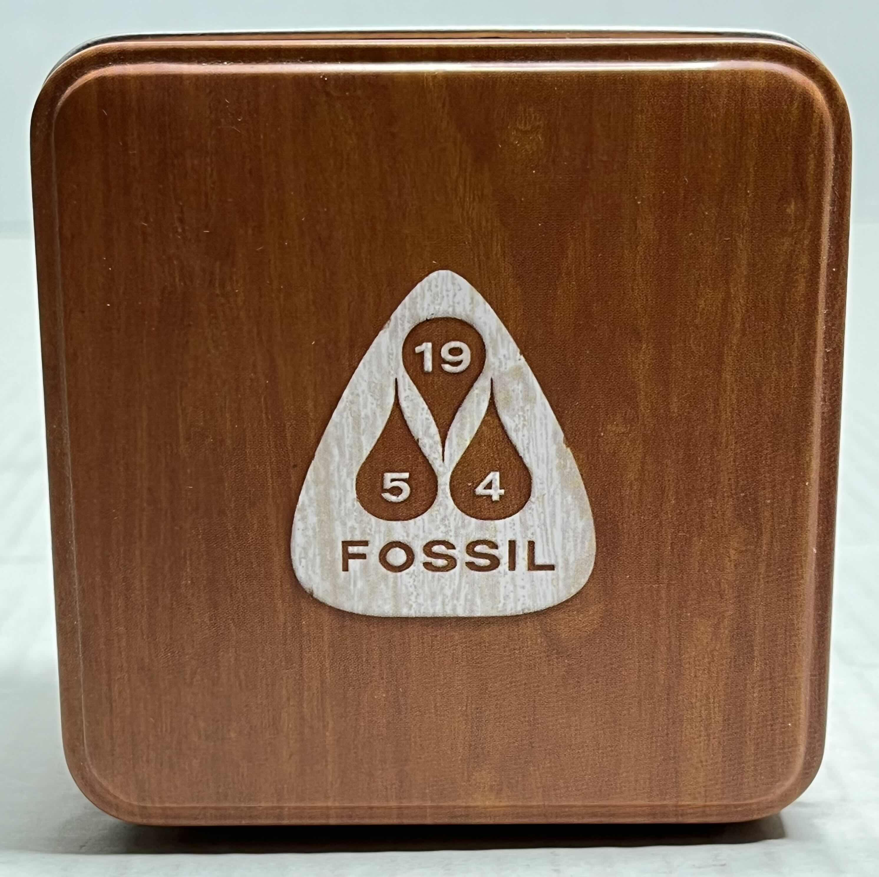 Photo 4 of FOSSIL 2-TONE ALL STAINLESS STEEL WOMENS ANALOG WATCH 50M 165FT ES-1859