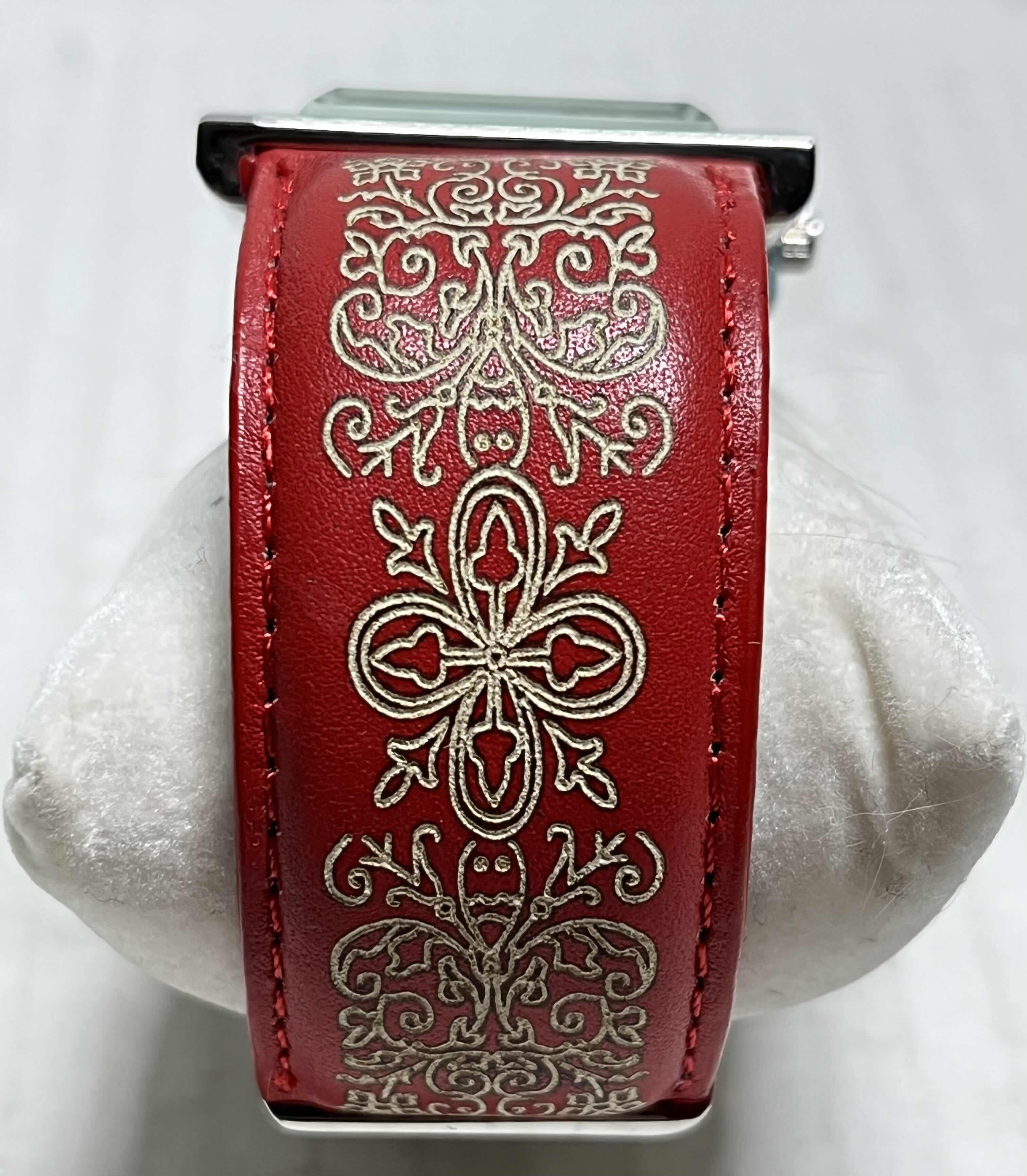 Photo 1 of VERNIER BY 7 WEST BANGLE STYLE WOMENS ANALOG WATCH W BEVELED CRYSTAL & GENUINE LEATHER BANGLE STRAP, STYLE #50020