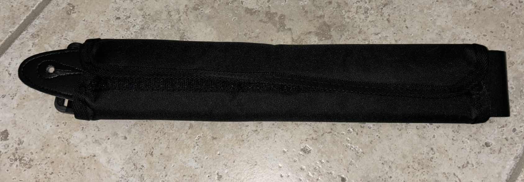 Photo 1 of BUMPBOXX BLUETOOTH SPEAKER ULTRA CARRY STRAP