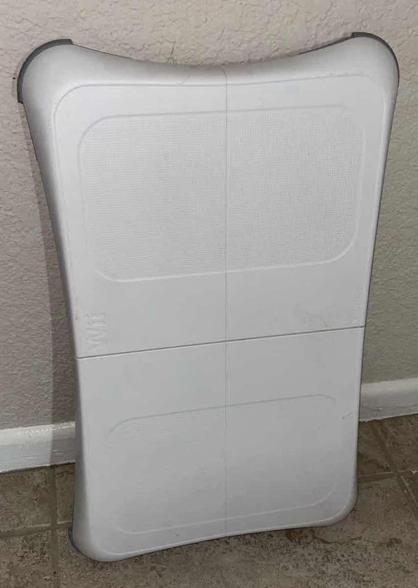 Photo 1 of NINTENDO WII BALANCE BOARD (BATTERY OPERATED)