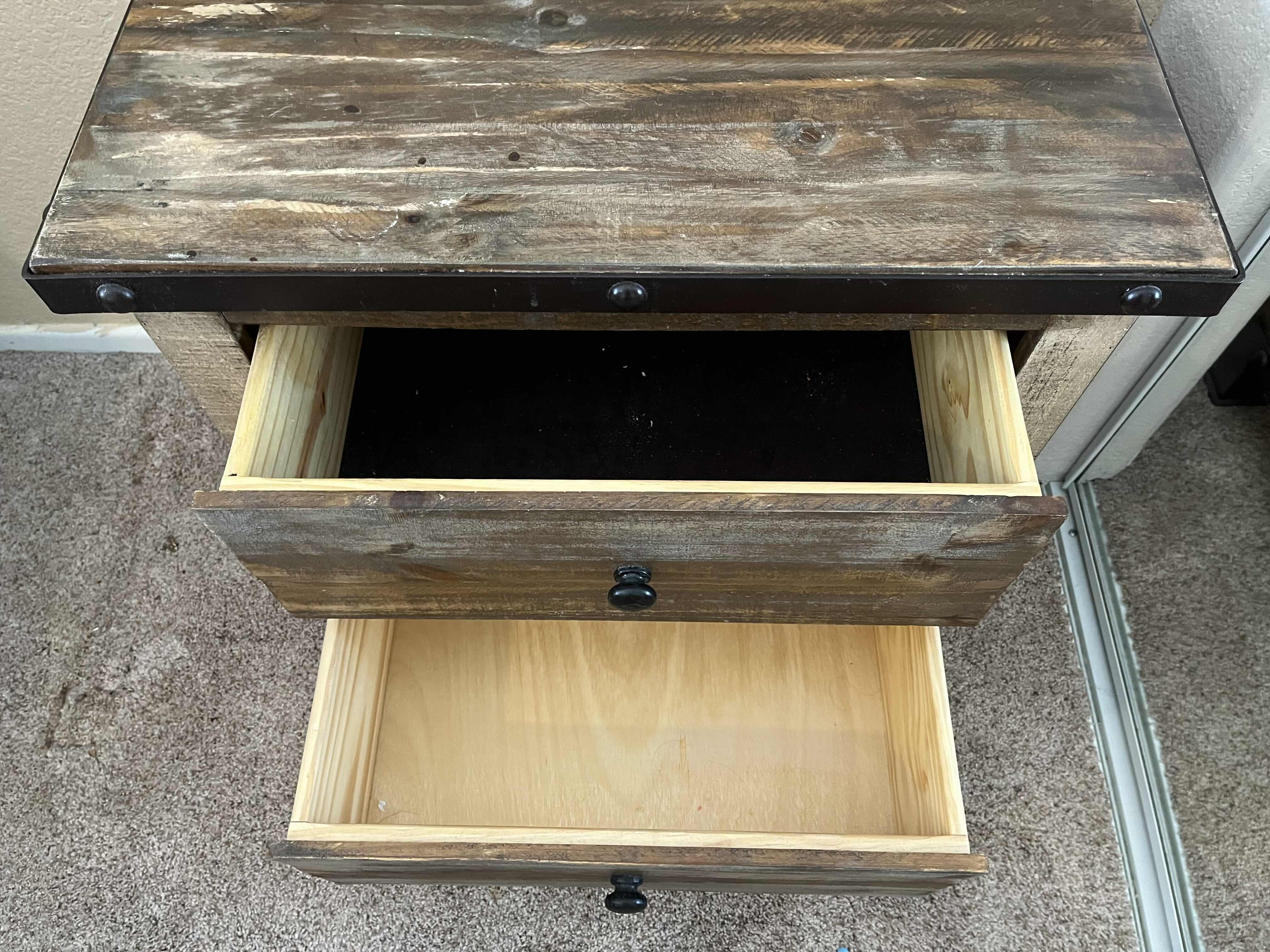 Photo 6 of INTERNATIONAL FURNITURE DIRECT ANTIQUE BARNWOOD RUSTIC NIGHTSTAND SIDE TABLE 28” X 16.5” H26”