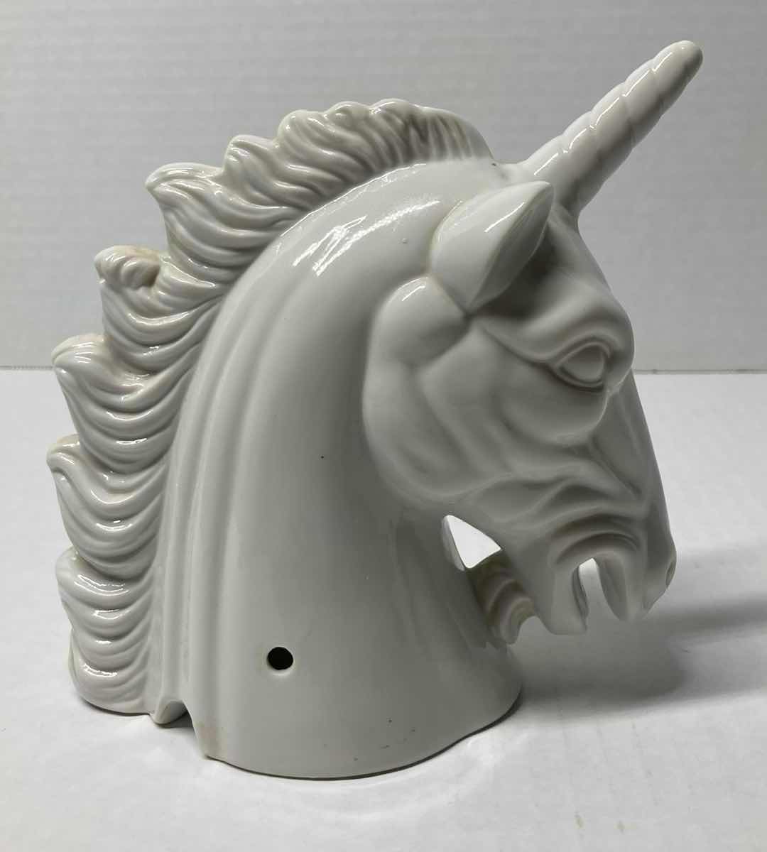 Photo 1 of UNDERWRITERS LABORATORIES CERAMIC UNICORN LAMP TOP
