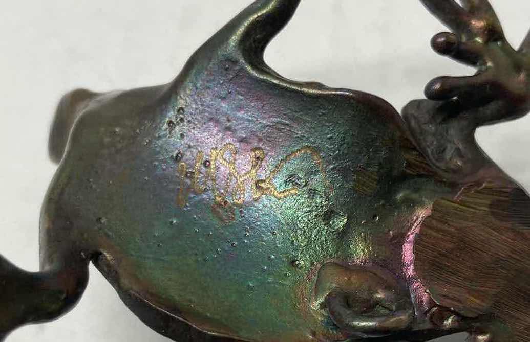 Photo 1 of MICHAEL STOREY BRONZE LIZARD SCULPTURE SIGNED BY MICHAEL STOREY 2.5” X 6”